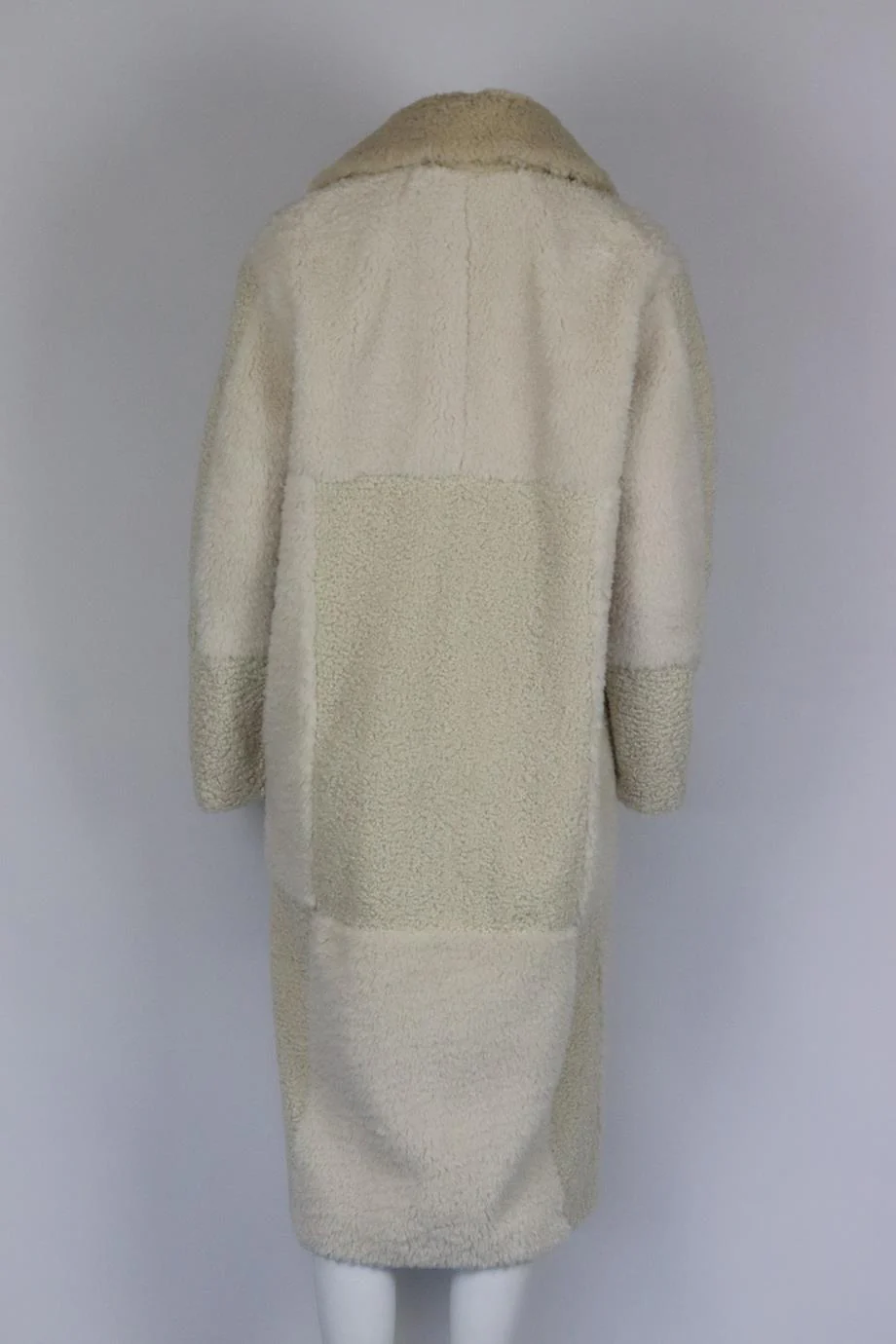 A.L.C. OVERSIZED FAUX SHEARLING COAT MEDIUM - Image 4