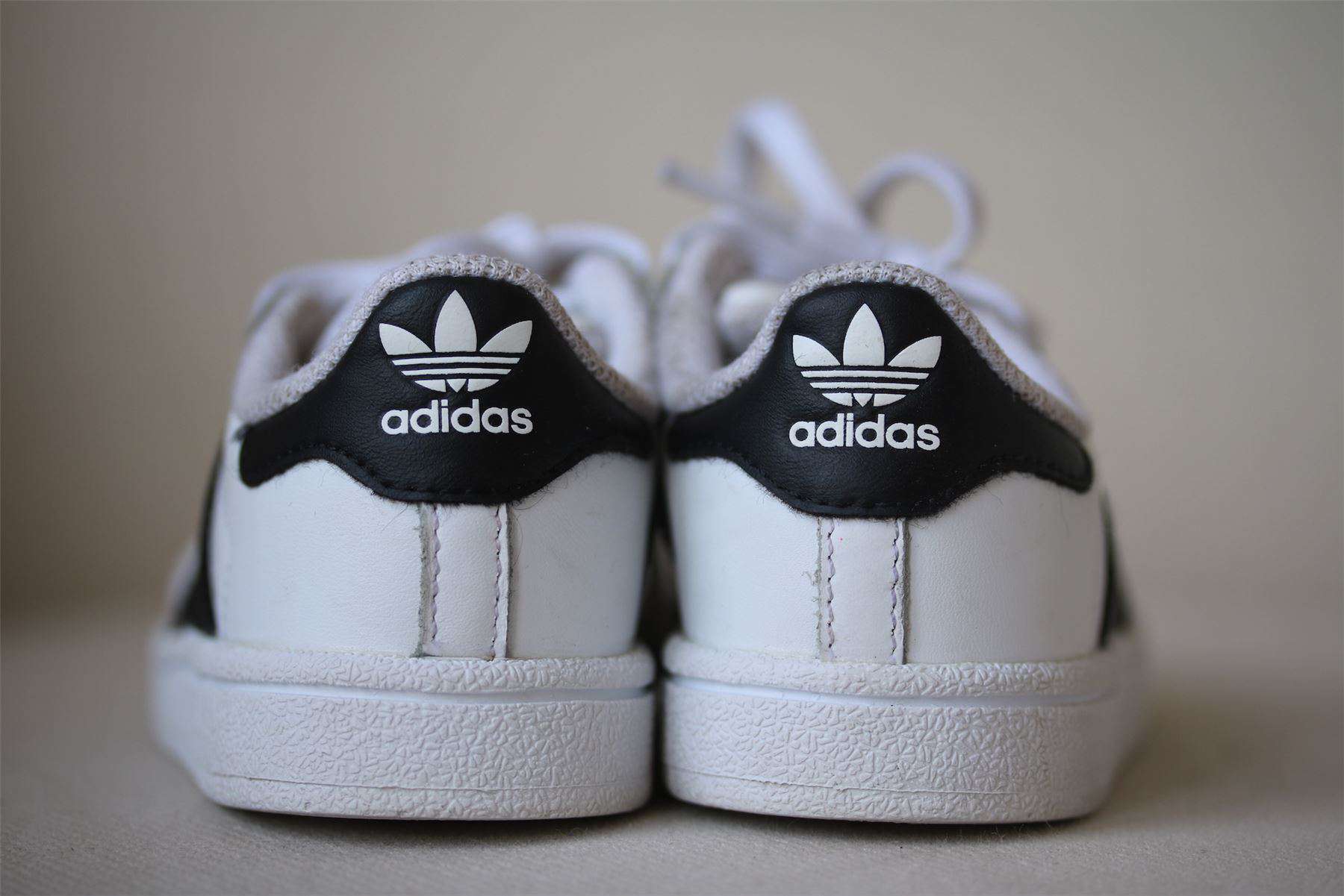 ADIDAS ORIGINALS SUPERSTAR KIDS WHITE TRAINERS EU 23 UK 6 - Image 3