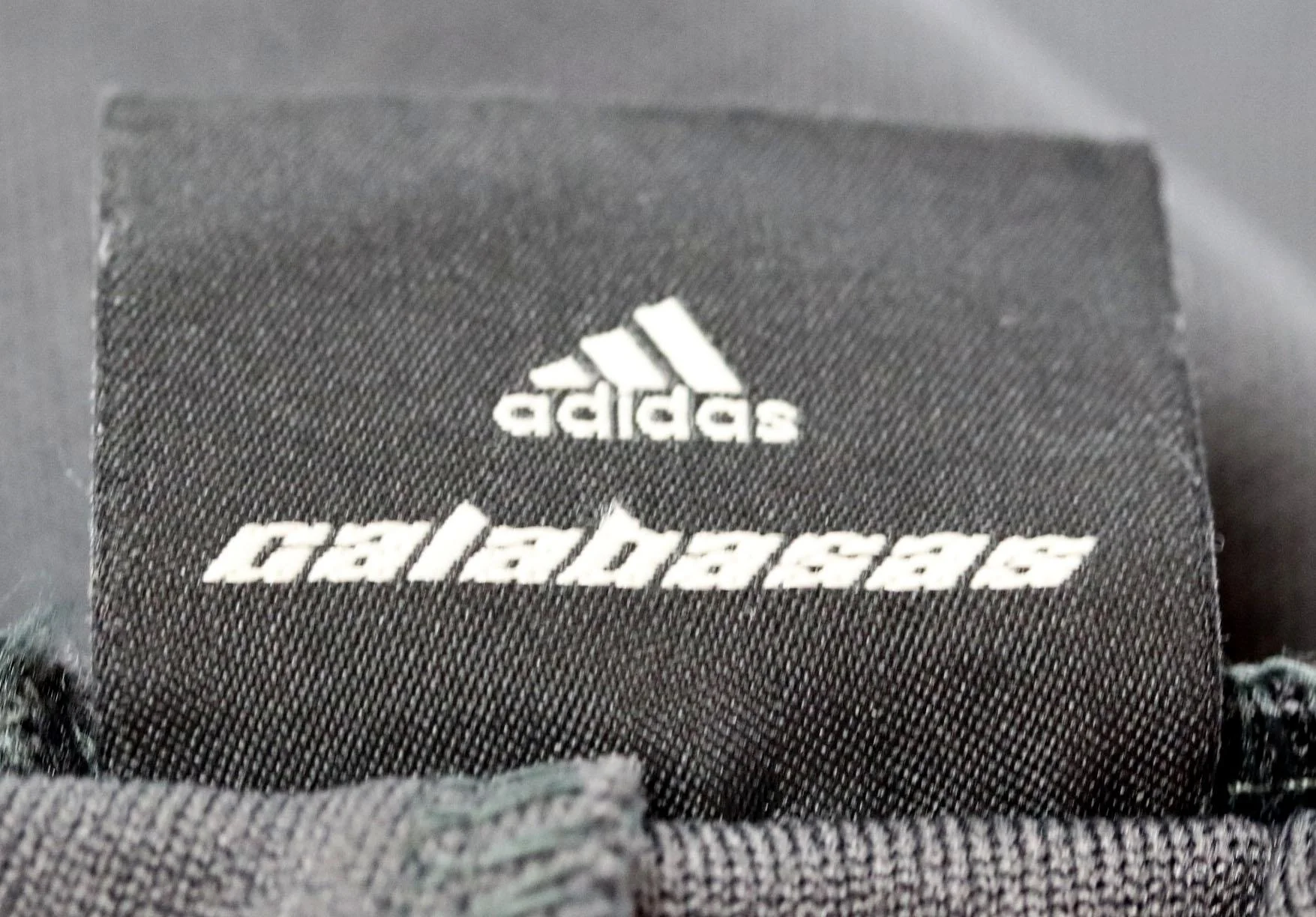 ADIDAS ORIGINALS + YEEZY CALABASAS STRIPED SATIN JERSEY TRACK PANTS SMALL - Image 7