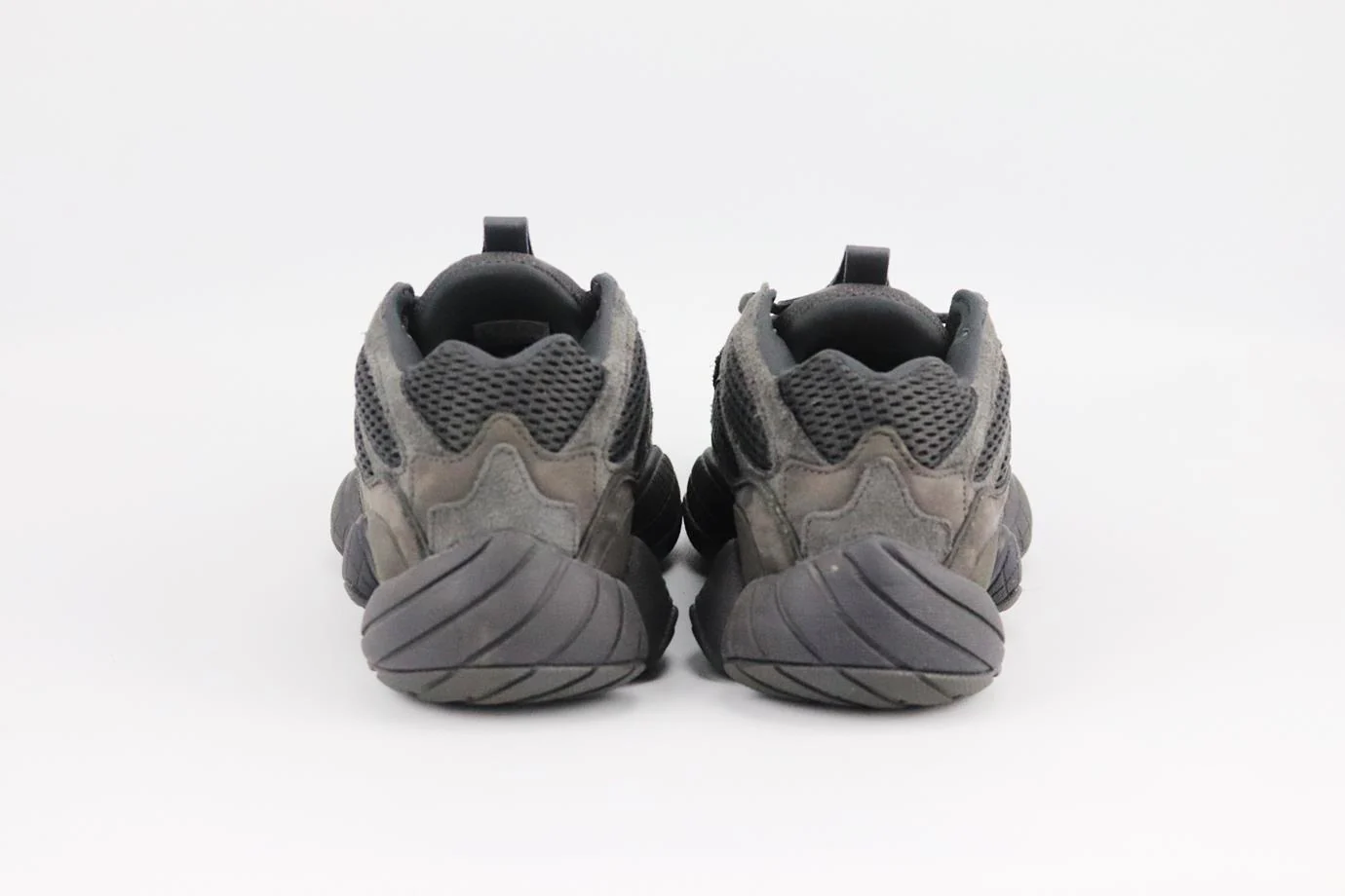 ADIDAS YEEZY 500 SUEDE AND MESH SNEAKERS EU 41 ⅓ UK 7.5 US 8 - Image 4