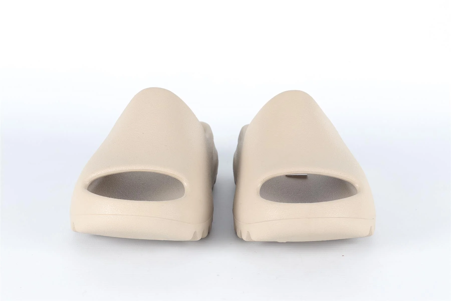 ADIDAS YEEZY BEIGE KIDS GIRLS RUBBER SLIDES EU 33 UK 1 US 2 - Image 3