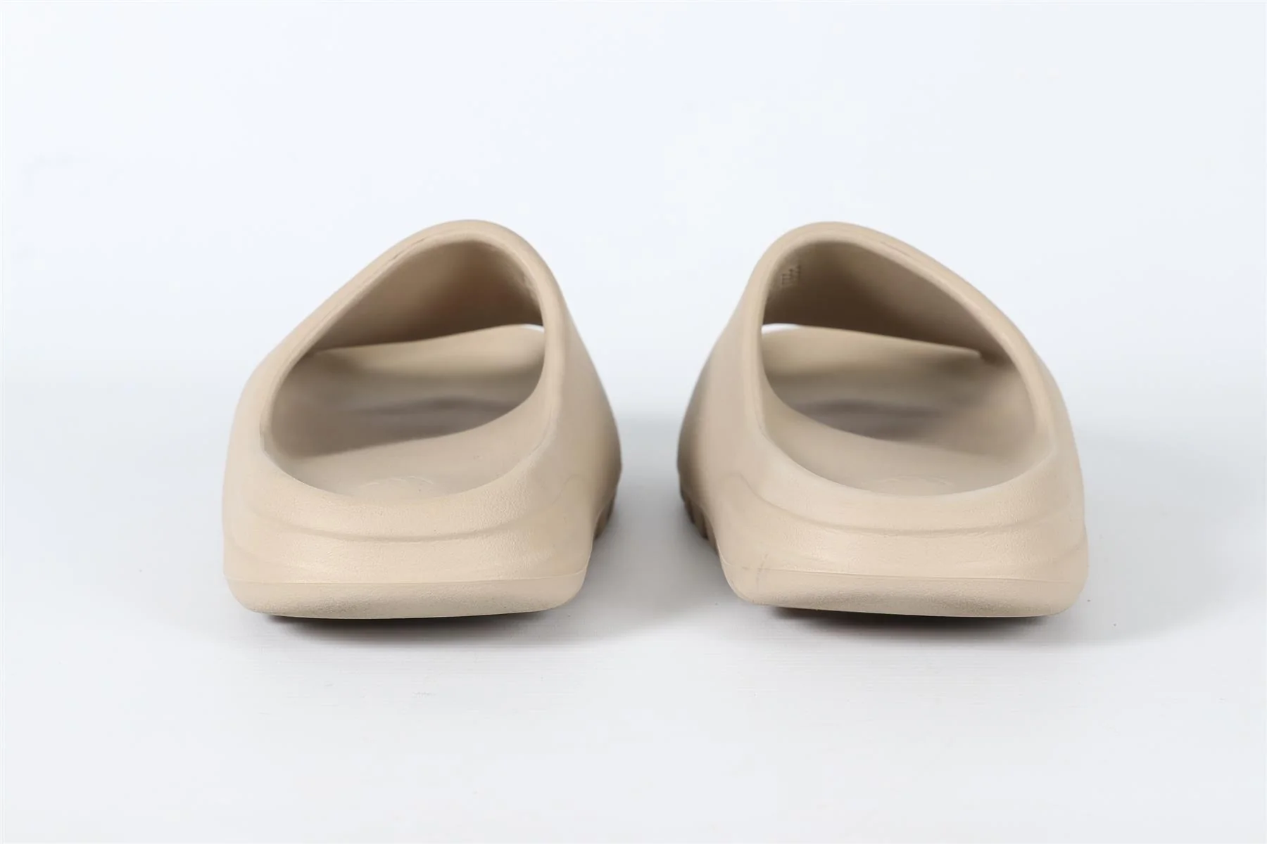 ADIDAS YEEZY BEIGE RUBBER SLIDES US 6 EU 37.5 UK 4.5 - Image 4