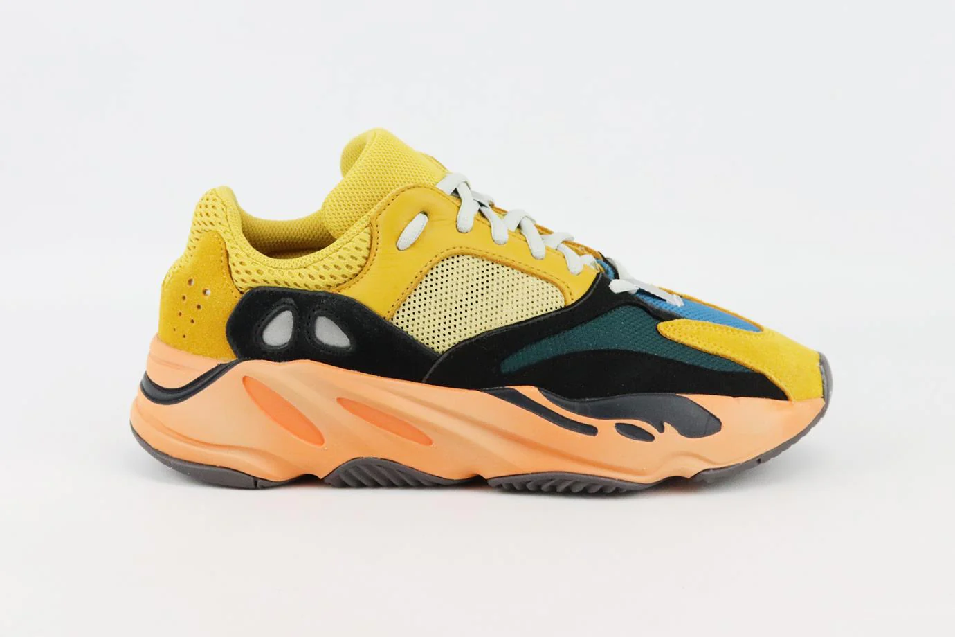 ADIDAS YEEZY BOOST 700 V1 MESH AND SUEDE SNEAKERS EU 40 UK 6.5 US 7 - Image 2
