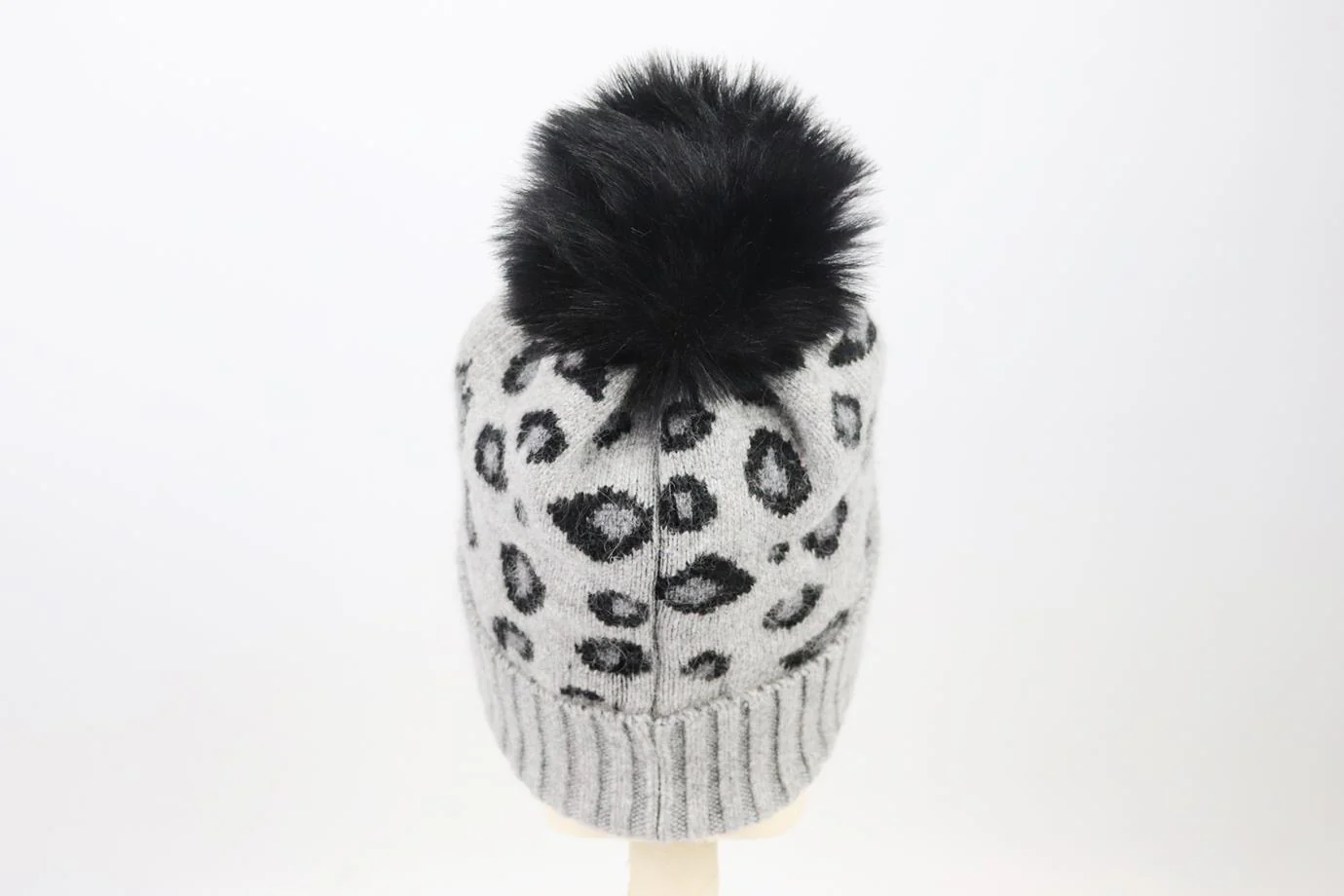 ADRIENNE LANDAU FAUX FUR TRIMMED JACQUARD KNIT BEANIE ONE SIZE - Image 5