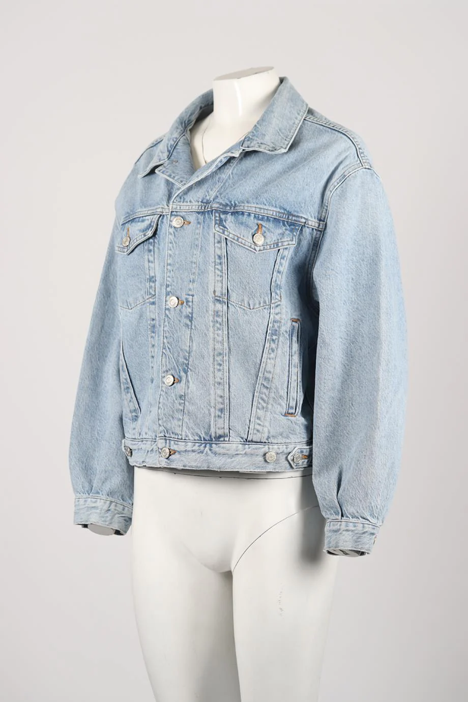 AGOLDE DISTRESSED DENIM JACKET SMALL - Image 3