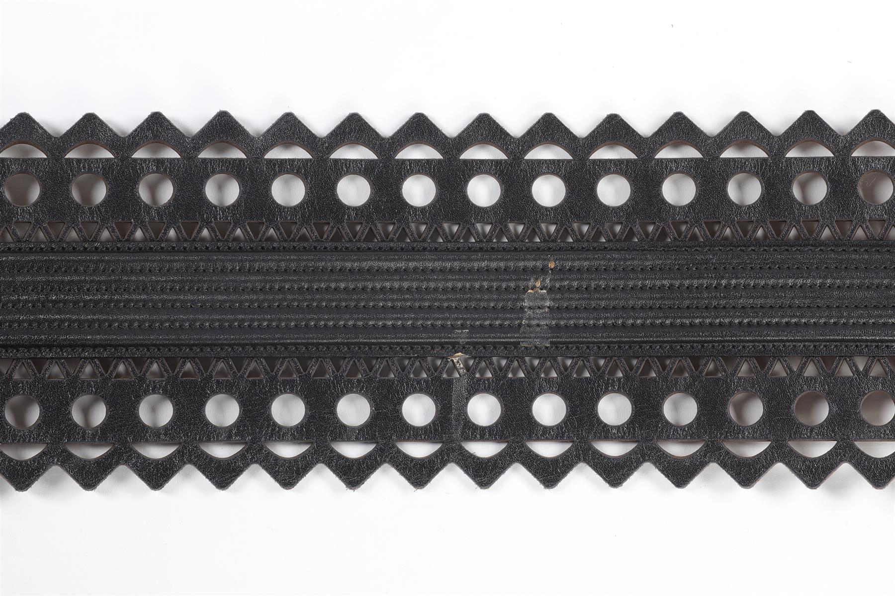 ALAÏA BLACK LEATHER WAIST BELT 75 CM - Image 5