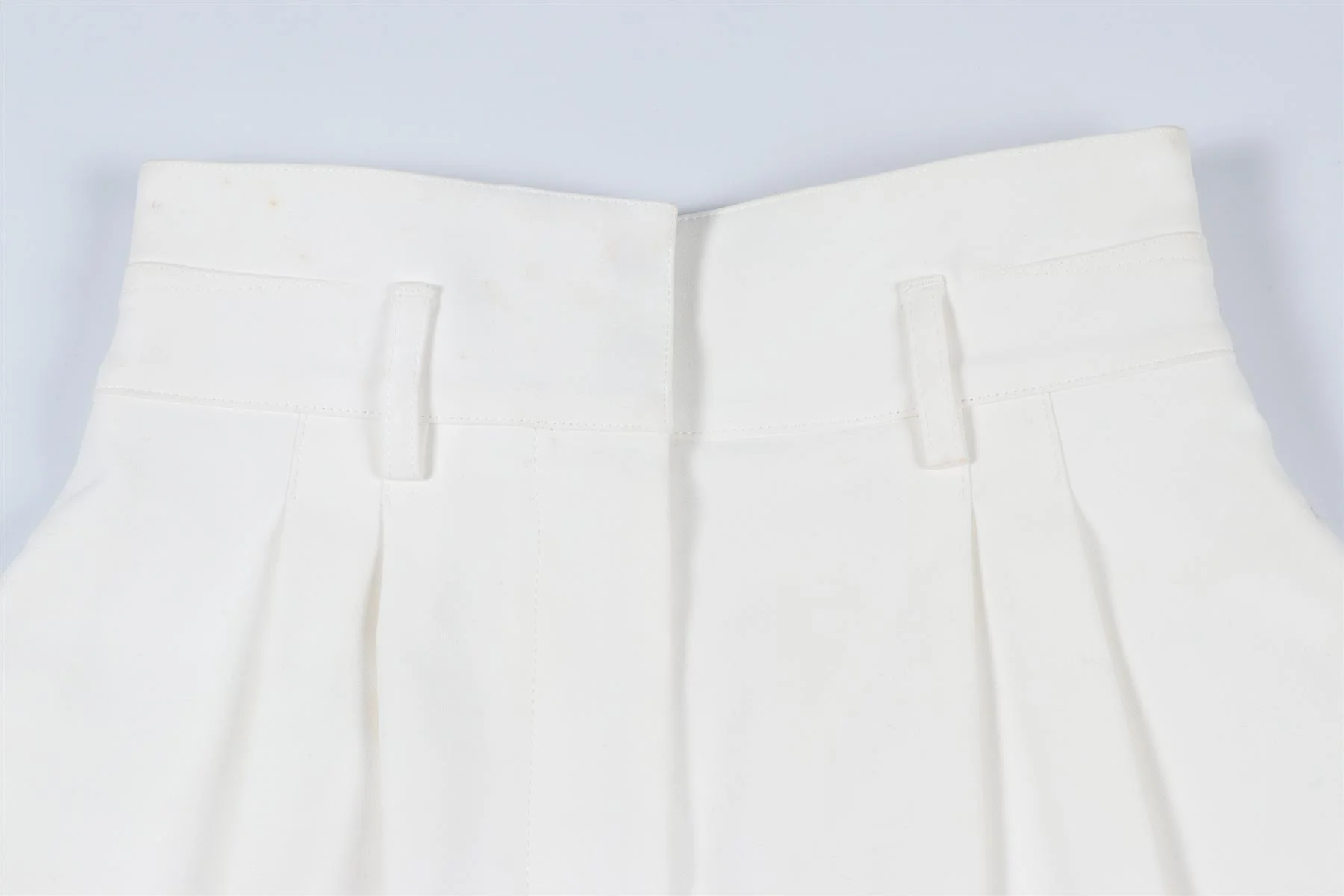 ALAÏA WHITE COTTON SHORTS FR 36 UK 8 - Image 3