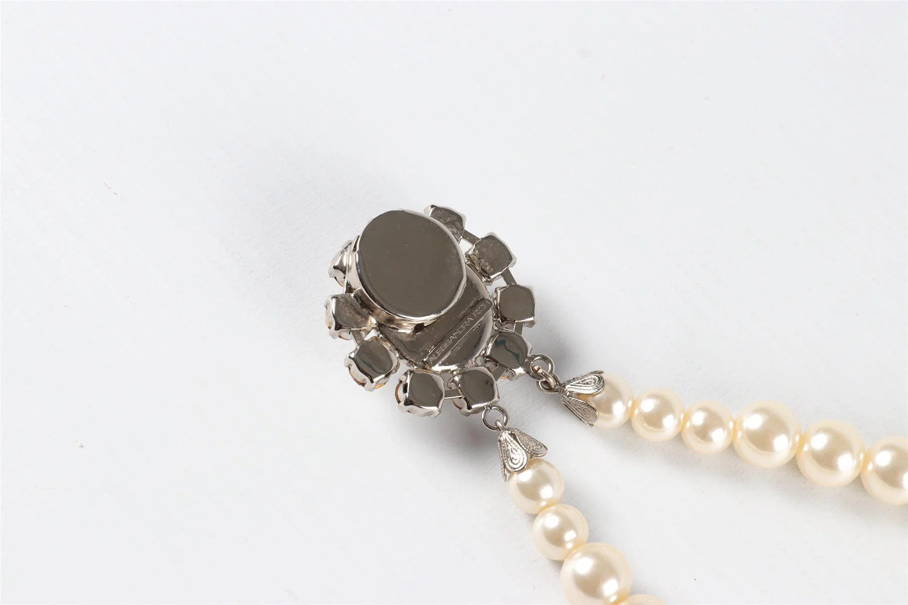 ALESSANDRA RICH IVORY CRYSTAL AND FAUX PEARL NECKLACE - Image 6