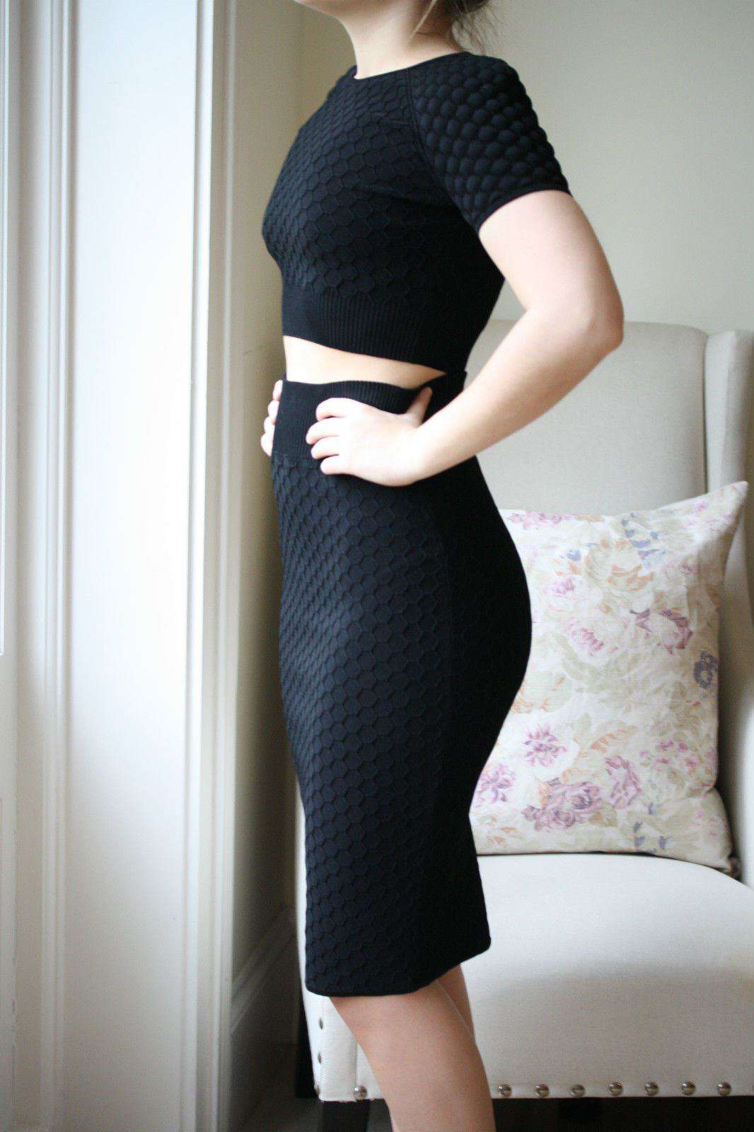 ALEXANDER MCQUEEN BLACK HONEYCOMB KNIT TOP MEDIUM - Image 4