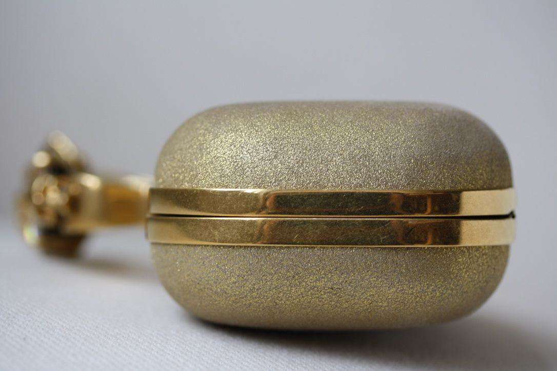 ALEXANDER MCQUEEN GOLD KNUCKLE CLUTCH BAG - Image 3