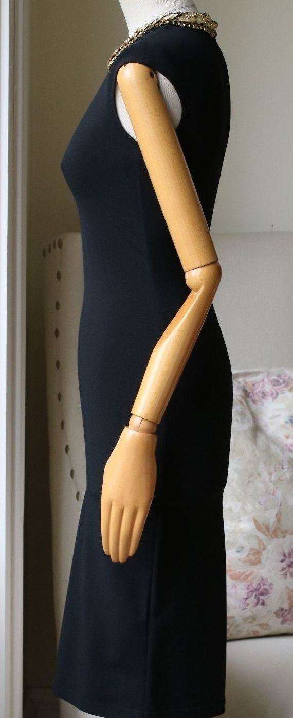 ALEXANDER MCQUEEN GOLD LEAF EMBELLISHED NECKLINE BODYCON DRESS XSMALL - Image 8