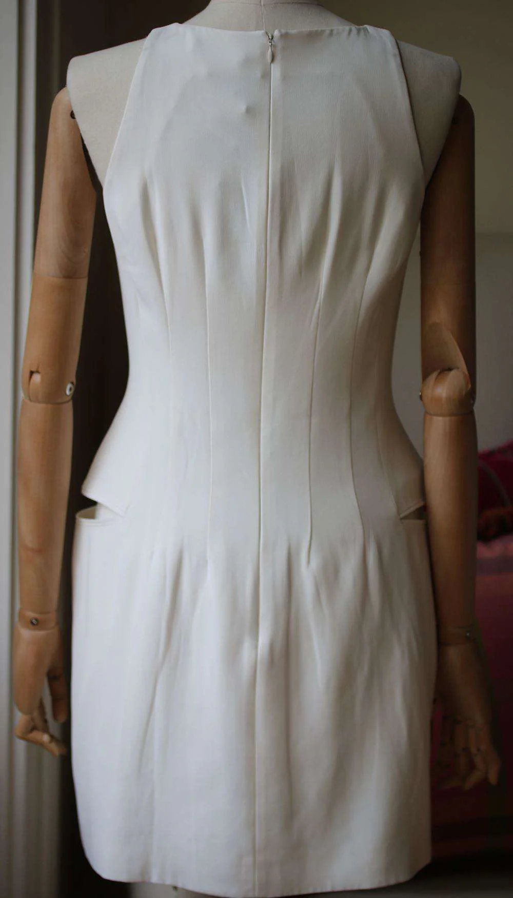 ALEXANDER MCQUEEN IVORY SCULPTURED DRESS IT 40 UK 8 - Image 3