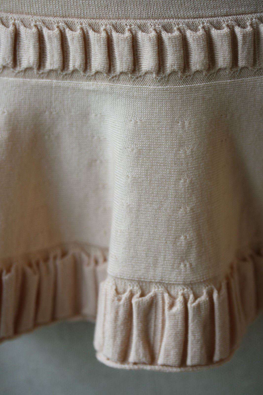 ALEXANDER MCQUEEN NUDE PEPLUM KNITTED TOP SMALL - Image 3