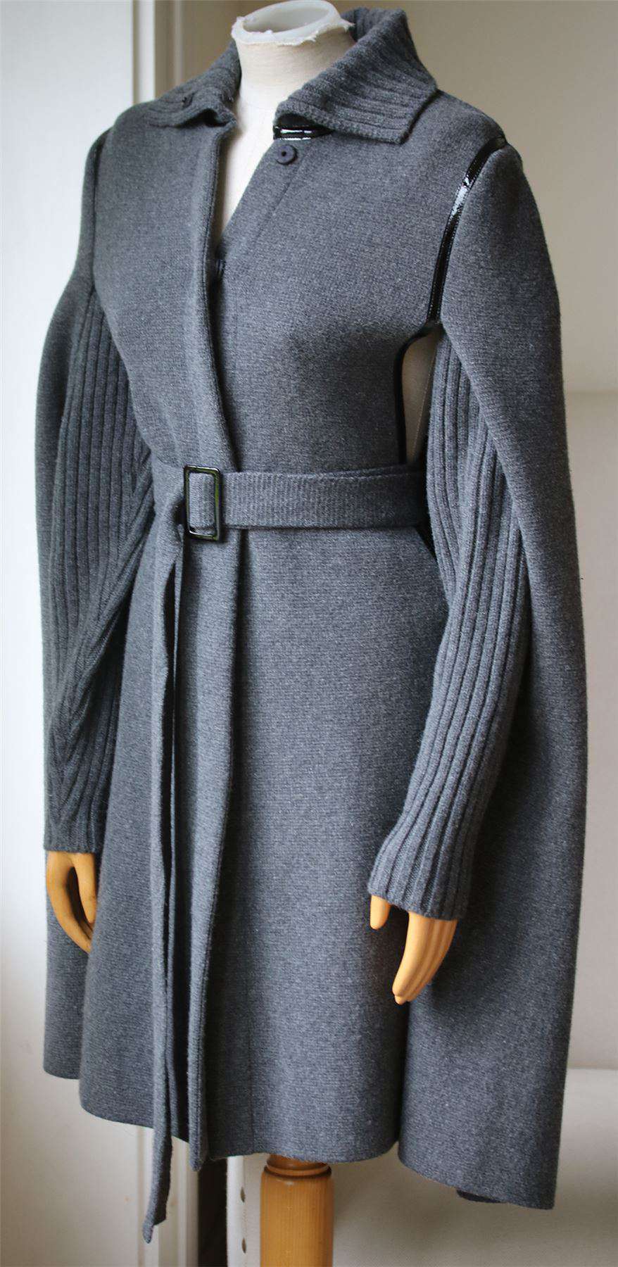 ALEXANDER MCQUEEN PATENT TRIM KNIT CAPE MEDIUM - Image 3