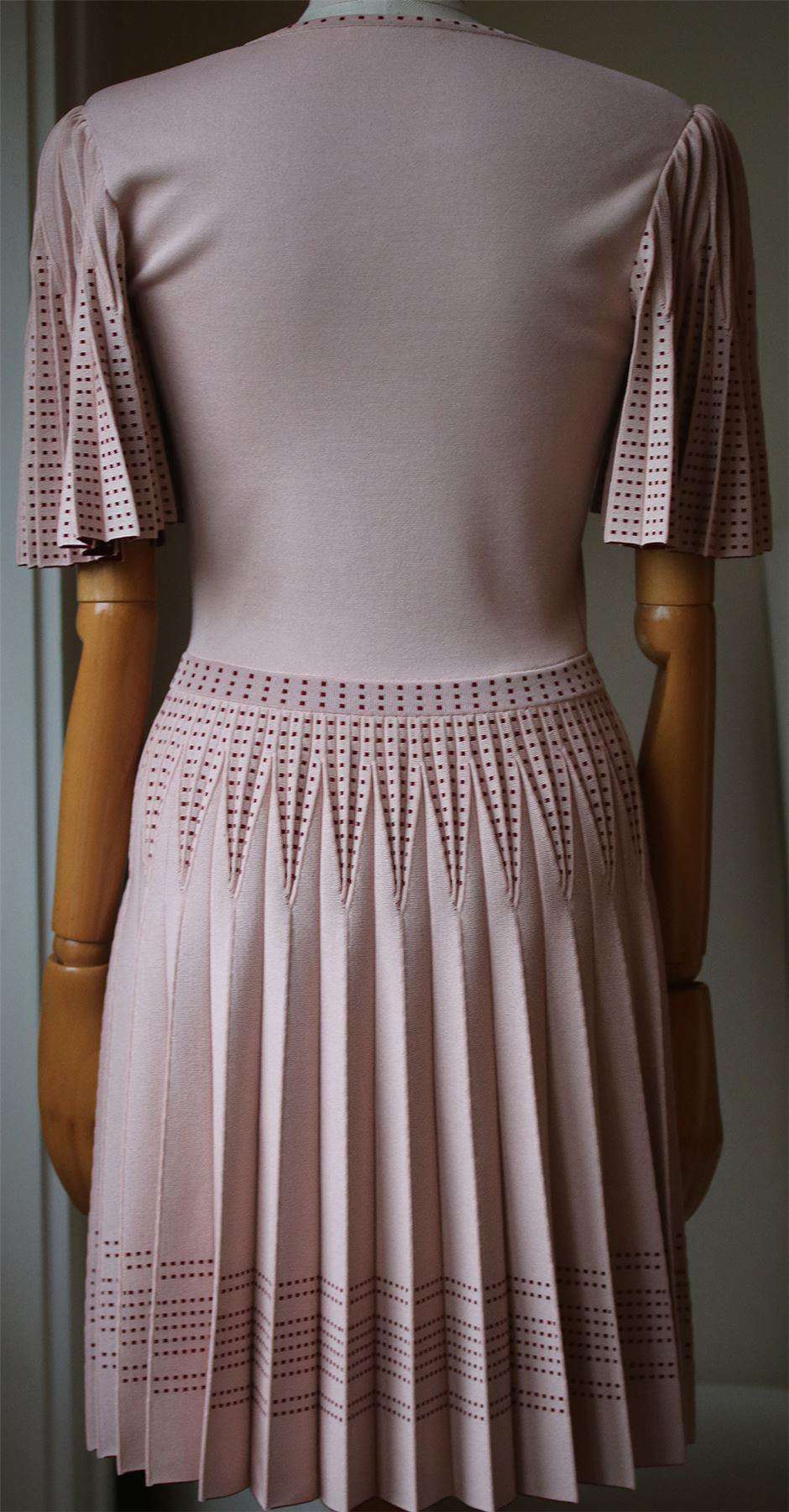 ALEXANDER MCQUEEN PLEATED A-LINE INTARSIA-KNIT MINI DRESS MEDIUM - Image 6