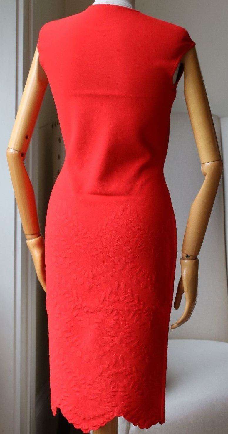 ALEXANDER MCQUEEN RED EMBOSSED SANGALLO DRESS MEDIUM - Image 8