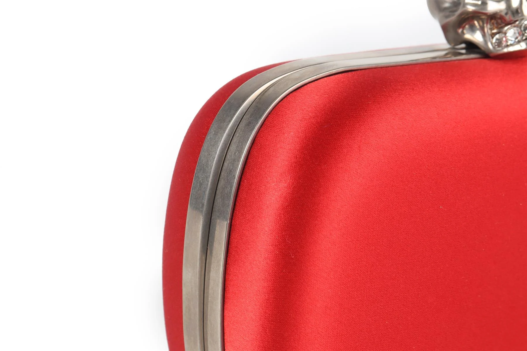 ALEXANDER MCQUEEN RED SATIN CLUTCH - Image 8