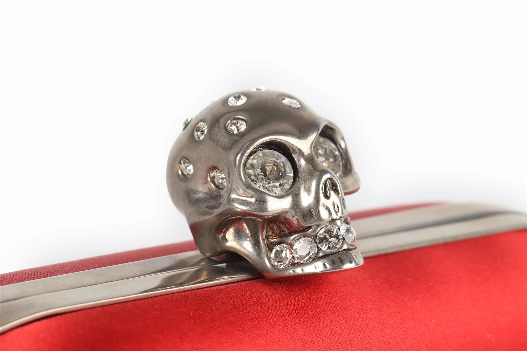 ALEXANDER MCQUEEN RED SATIN CLUTCH - Image 9