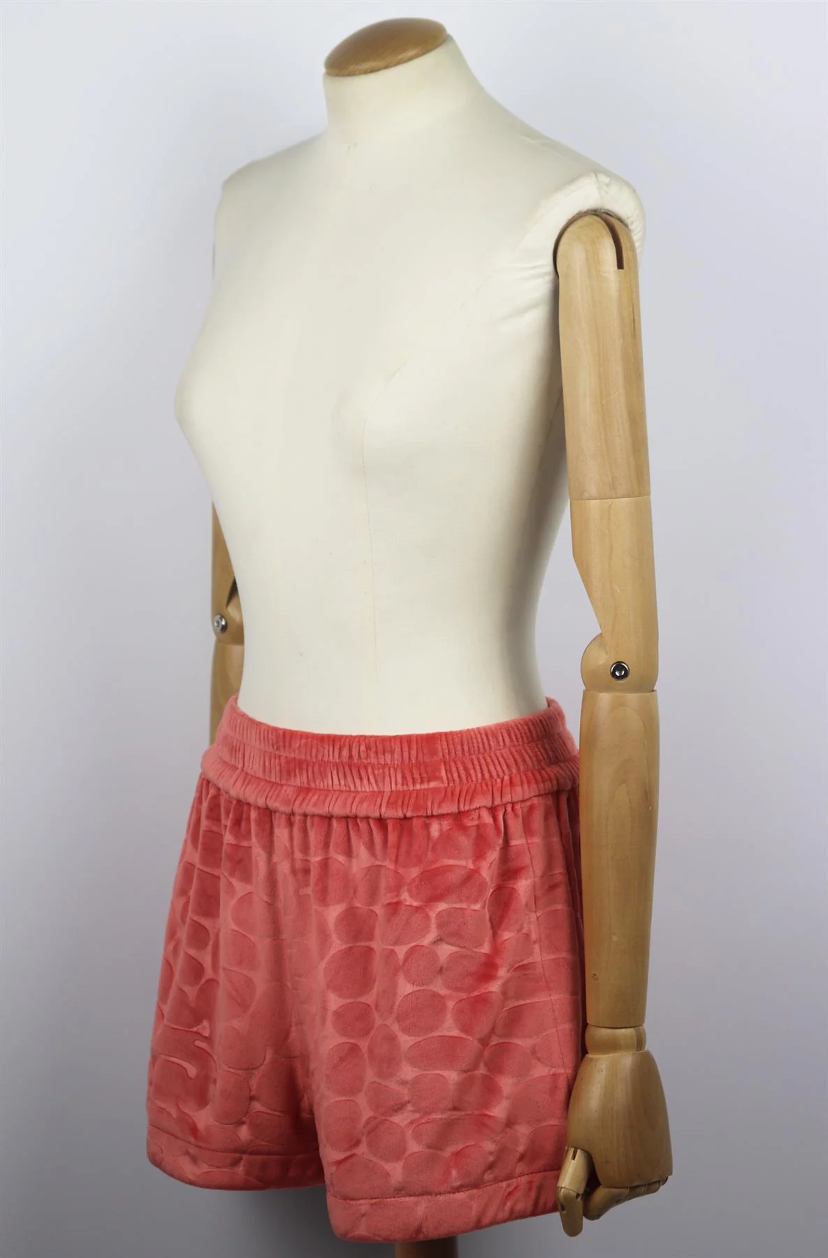 ALEXIS MATIN EMBOSSED VELOUR SHORTS SMALL - Image 3