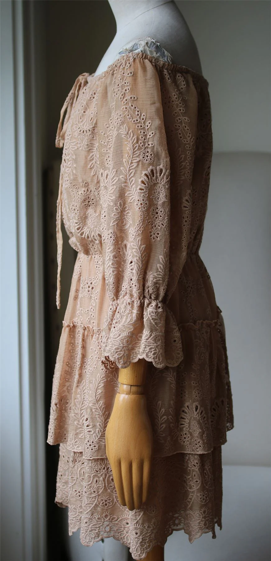 ALICE AND OLIVIA WAYLON OFF THE SHOULDER DRESS US 8 UK 12 - Image 4