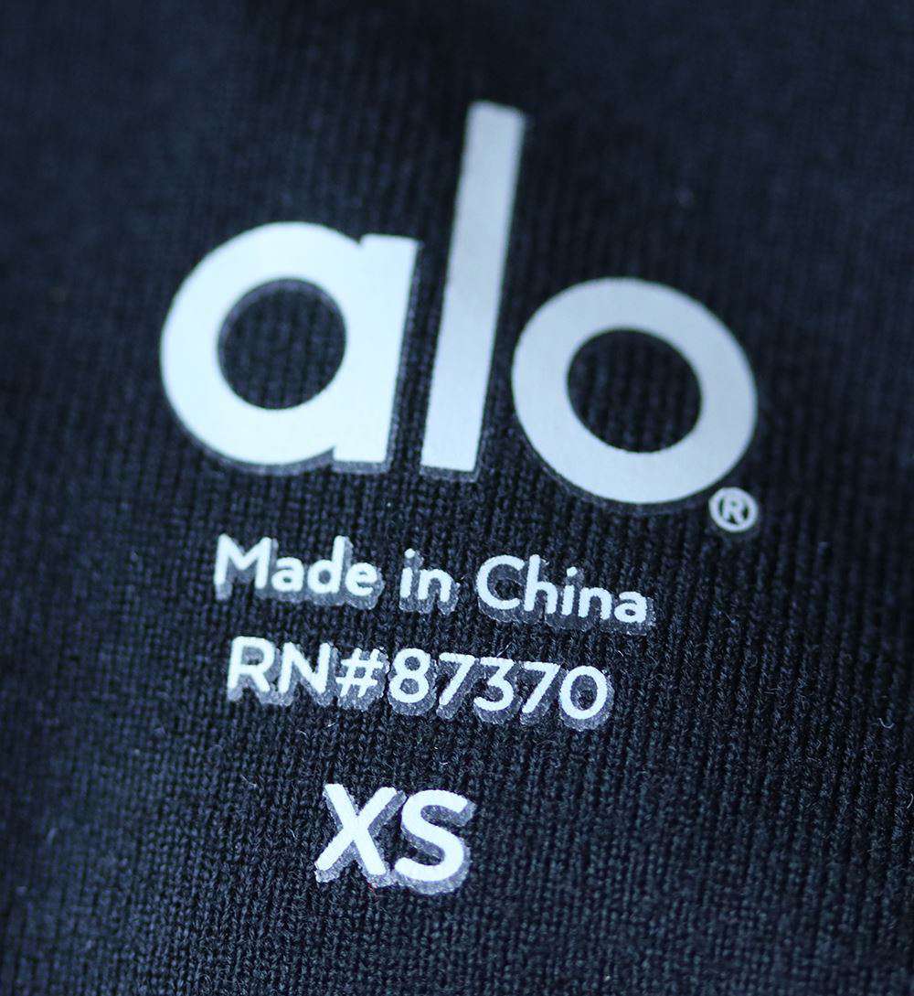 ALO YOGA AIRBRUSH PRINTED CAPRI PRINTED LEGGINGS XSMALL - Image 5