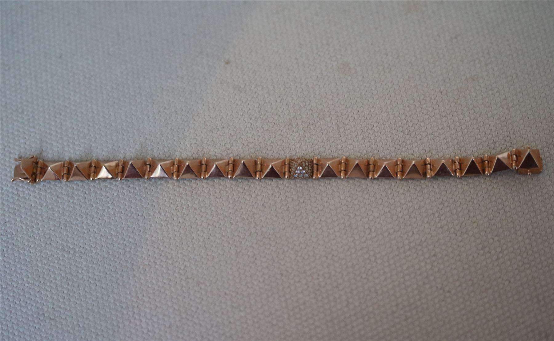 ANITA KO MEDIUM SPIKE BRACELET WITH ONE DIAMOND SPIKE - Image 2