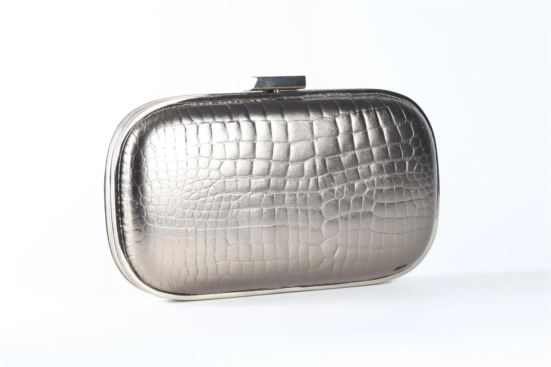 ANYA HINDMARCH GOLD LEATHER CLUTCH - Image 3