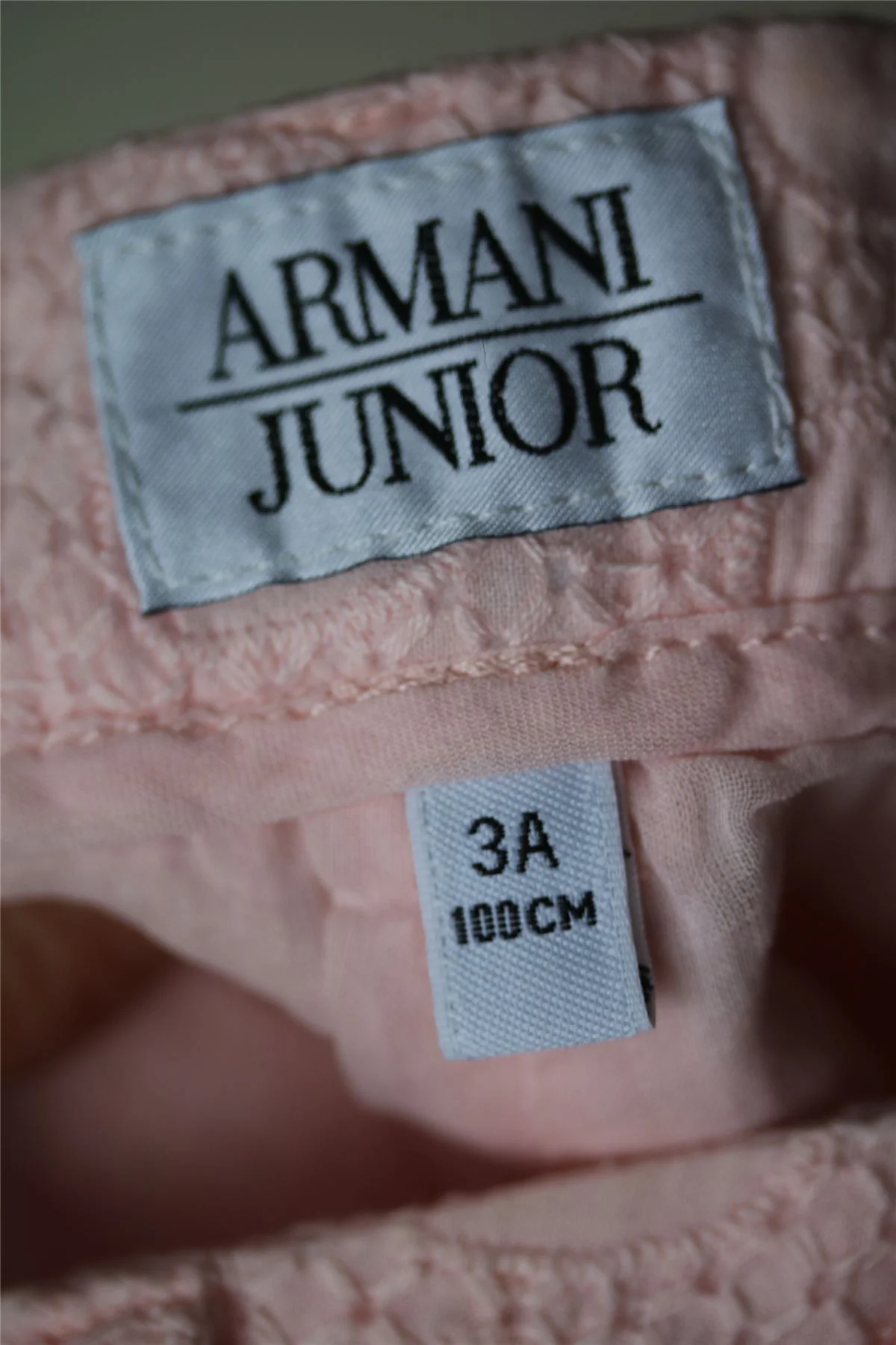 ARMANI JUNIOR GIRLS PINK BRODERIE ANGLAISE SHORTS 3 YEARS - Image 4