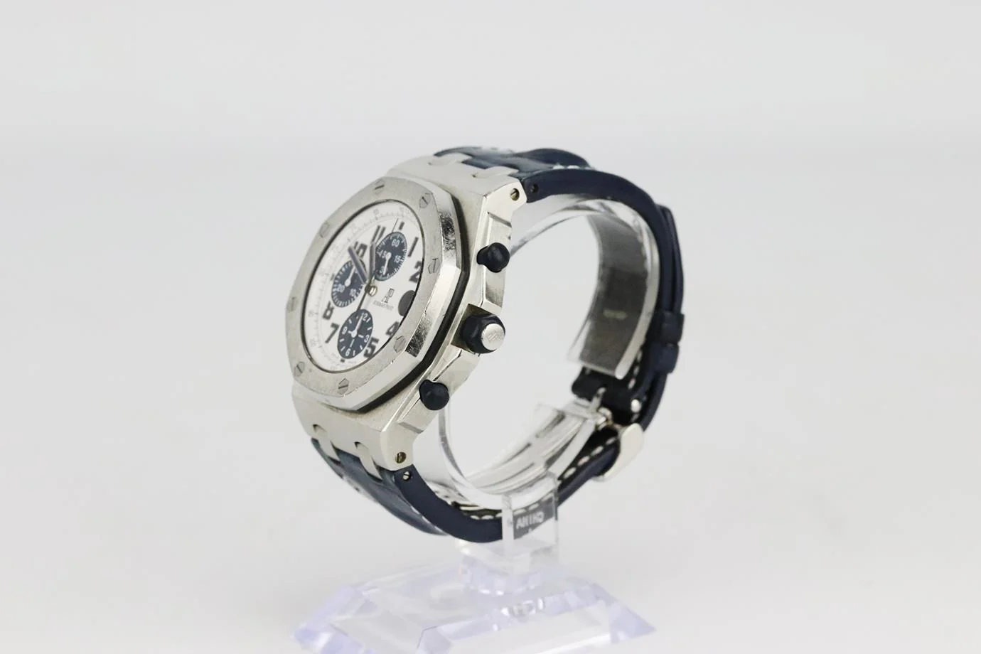 AUDEMAR PIGUET ROYAL OAK OFFSHORE CHRONOGRAPH 42MM NAVY MODEL WRIST WATCH - Image 3
