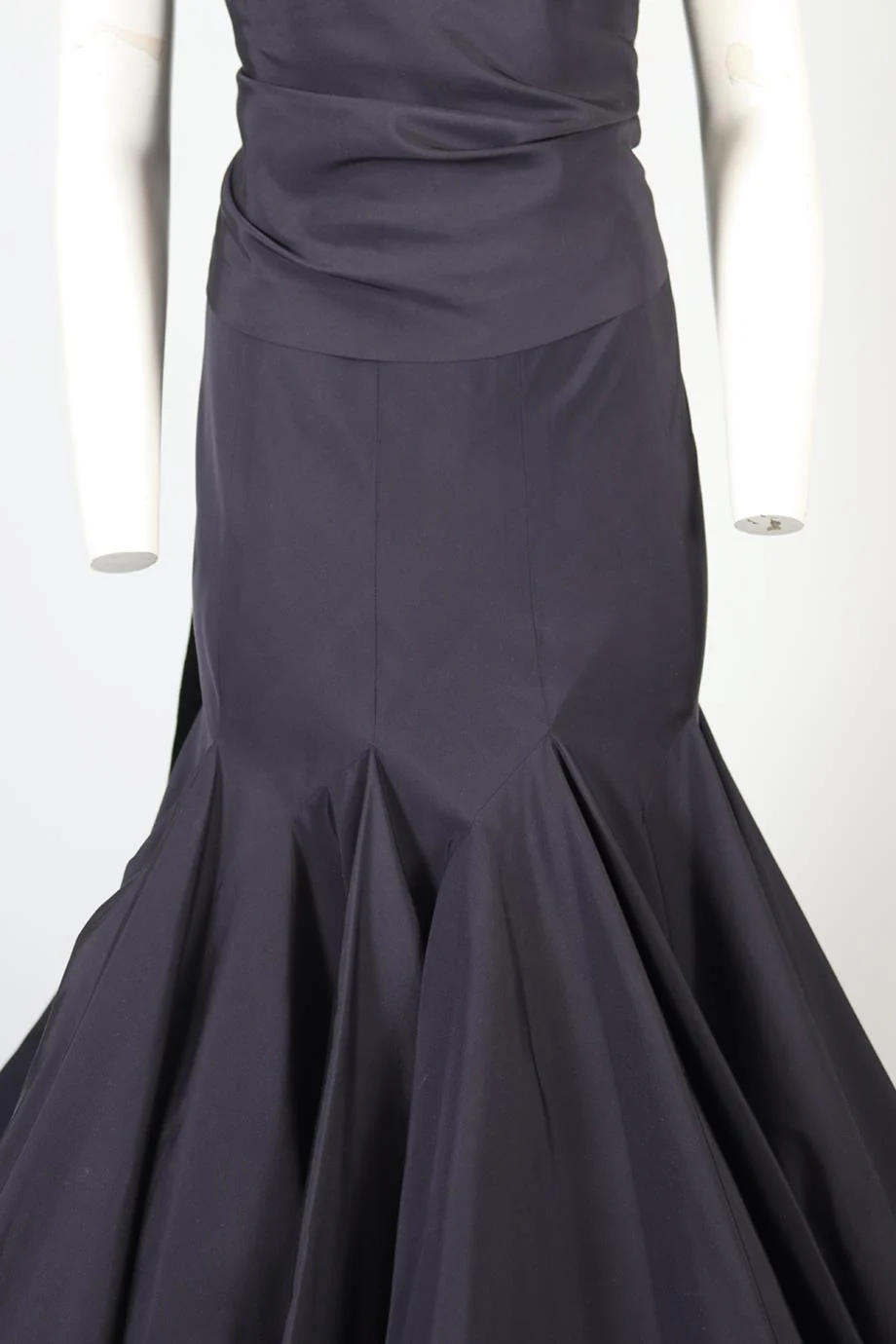 AZZEDINE ALAÏA HAUTE COUTURE TAFFETA TOP AND SKIRT SET SMALL - Image 9