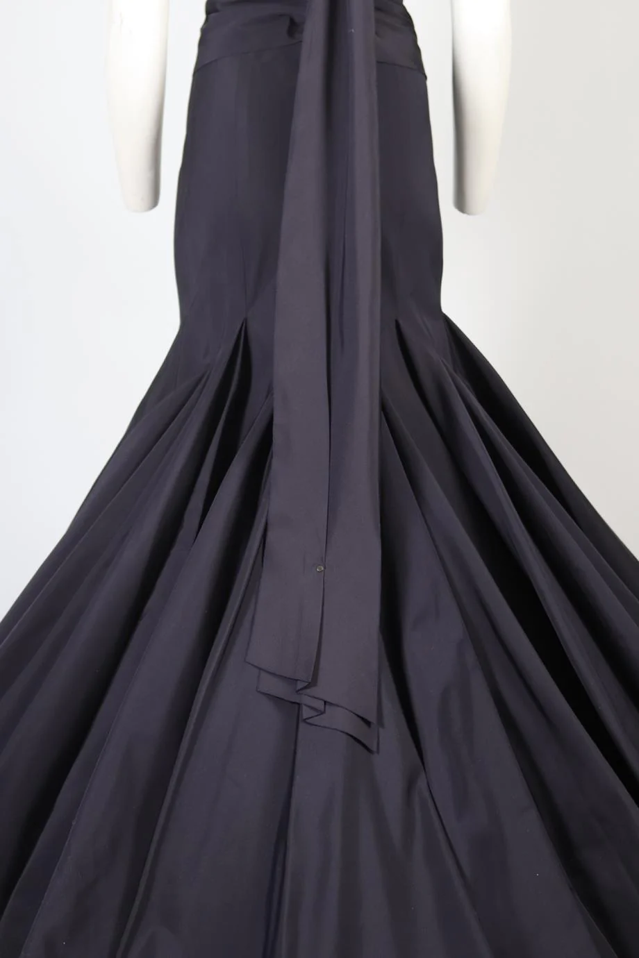 AZZEDINE ALAÏA HAUTE COUTURE TAFFETA TOP AND SKIRT SET SMALL - Image 7