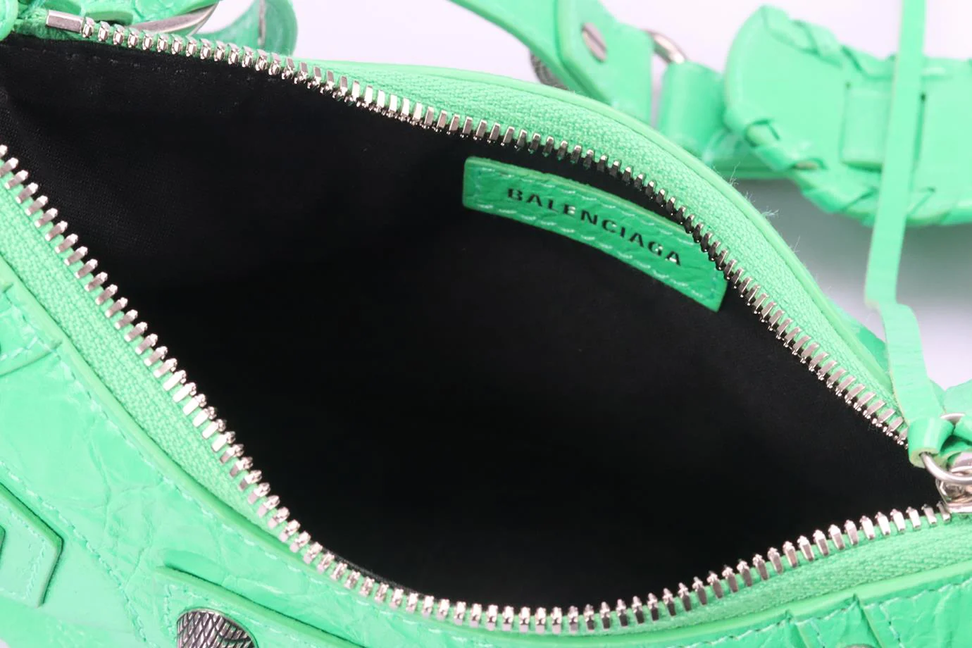 BALENCIAGA LE CAGOLE XS STUDDED CRINKLED LEATHER SHOULDER BAG - Image 10