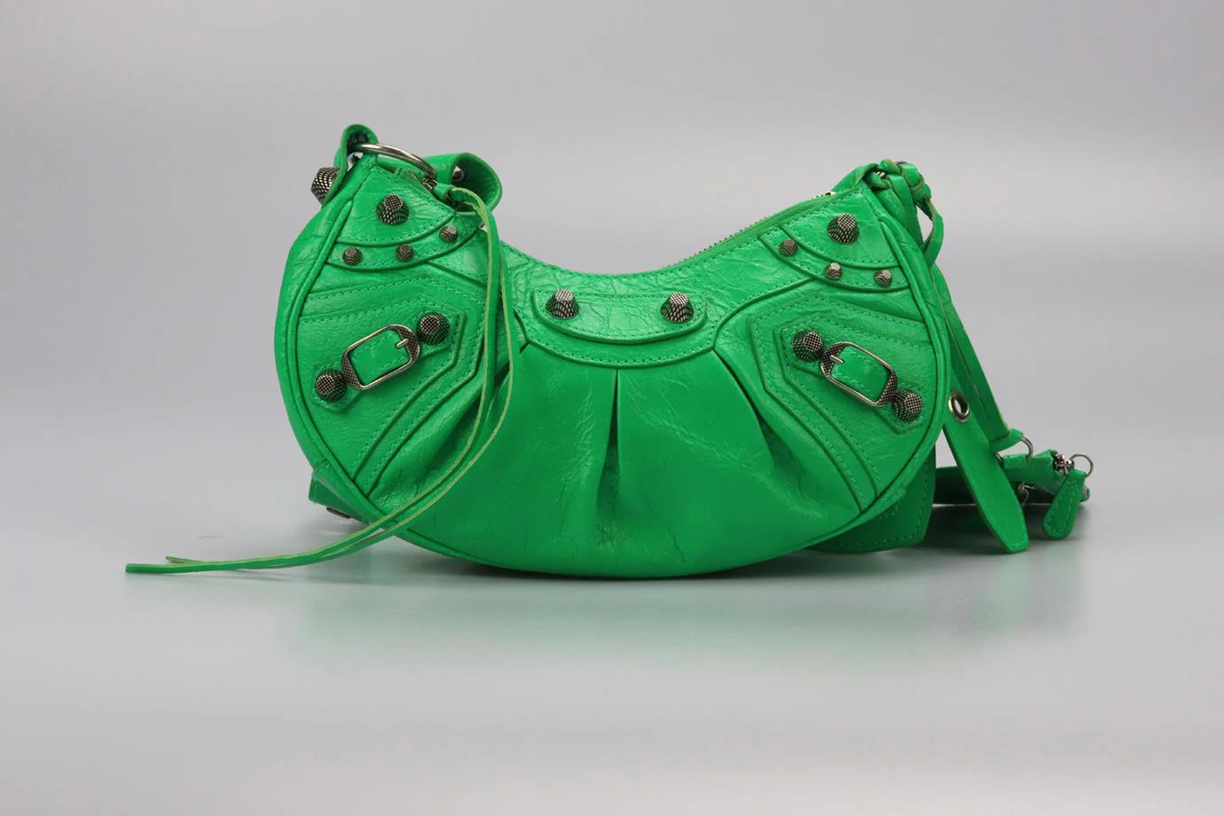 BALENCIAGA LE CAGOLE XS STUDDED CRINKLED LEATHER SHOULDER BAG - Image 3