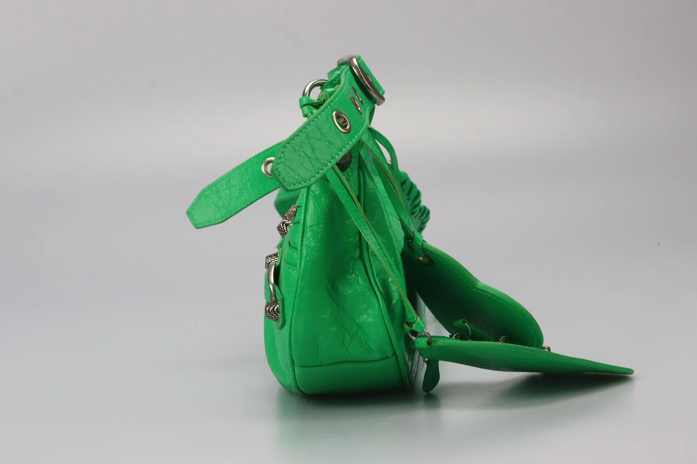 BALENCIAGA LE CAGOLE XS STUDDED CRINKLED LEATHER SHOULDER BAG - Image 5