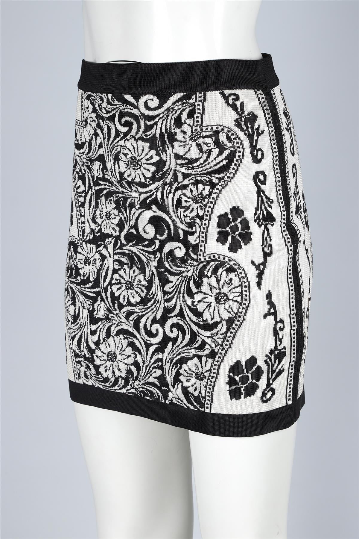BALMAIN BLACK KNIT MINI SKIRT FR 38 UK 10 - Image 3