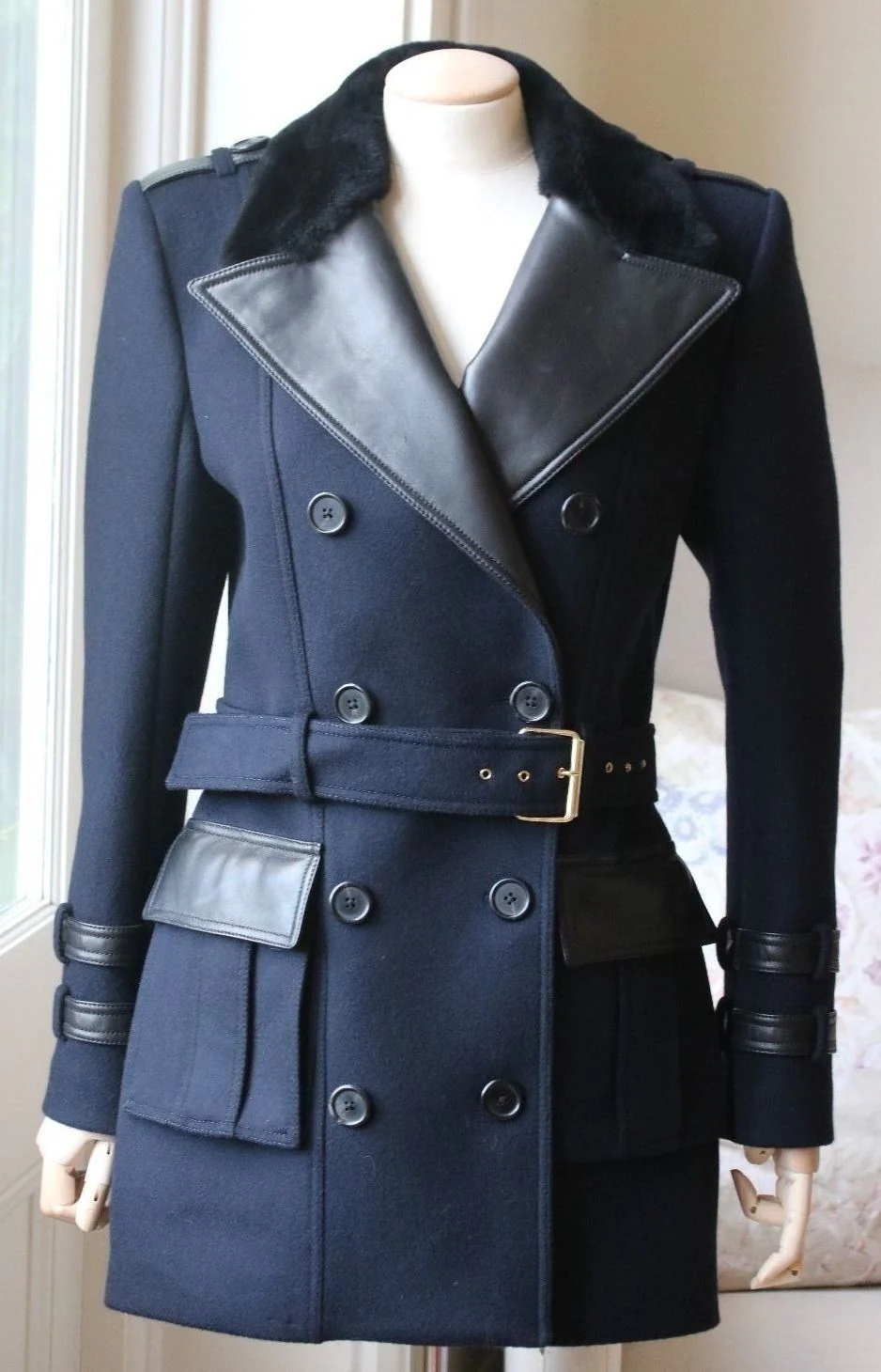 BALMAIN FUR-TRIMMED DOUBLE-BREASTED BELTED WOOL AND CASHMERE COAT FR 36 UK 8 - Image 2
