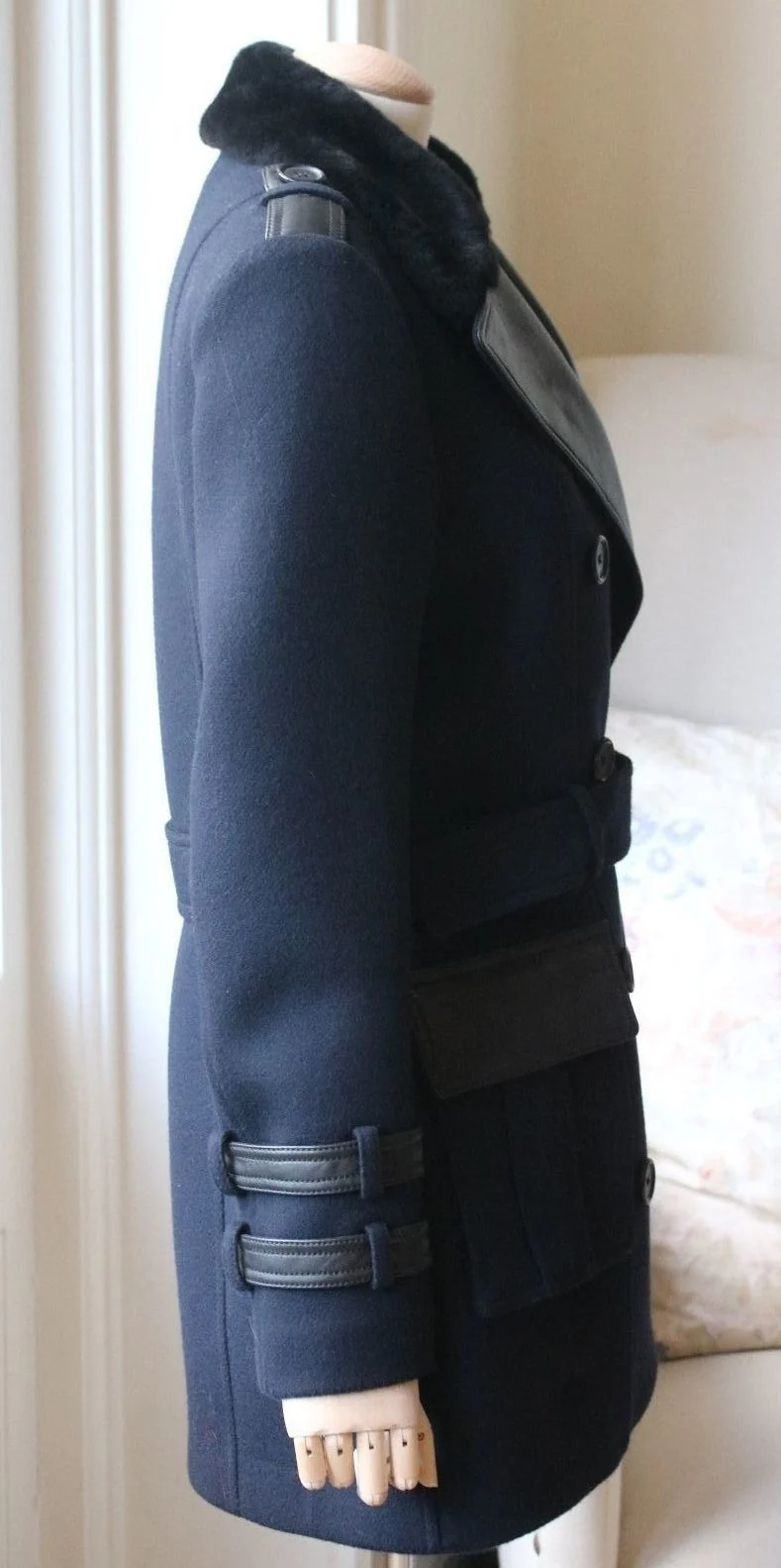 BALMAIN FUR-TRIMMED DOUBLE-BREASTED BELTED WOOL AND CASHMERE COAT FR 36 UK 8 - Image 8