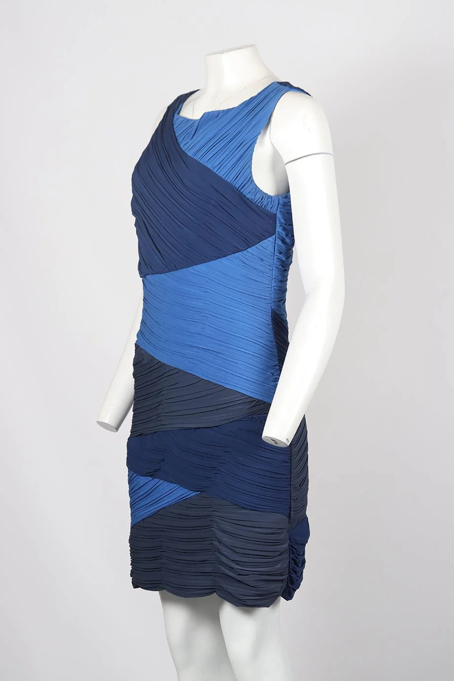 BCBG MAX AZRIA STRETCH JERSEY MINI DRESS LARGE - Image 3