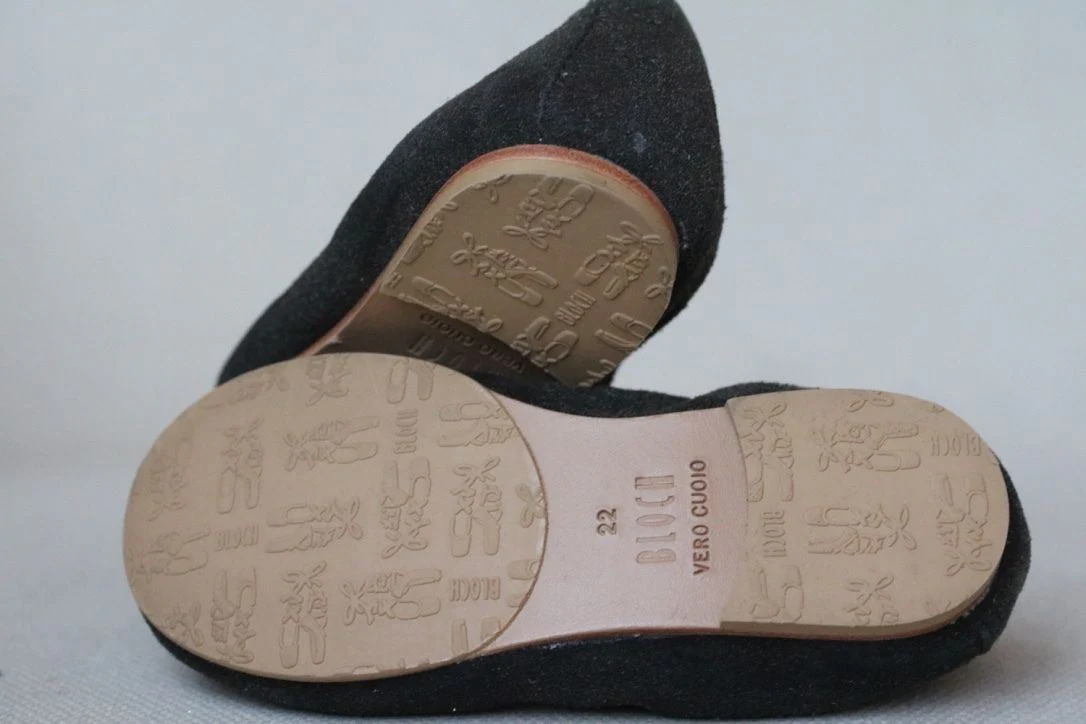 BLOCH BABY GIRLS VITTORIA BLACK SUEDE SHOES EU 22 UK 5 - Image 5