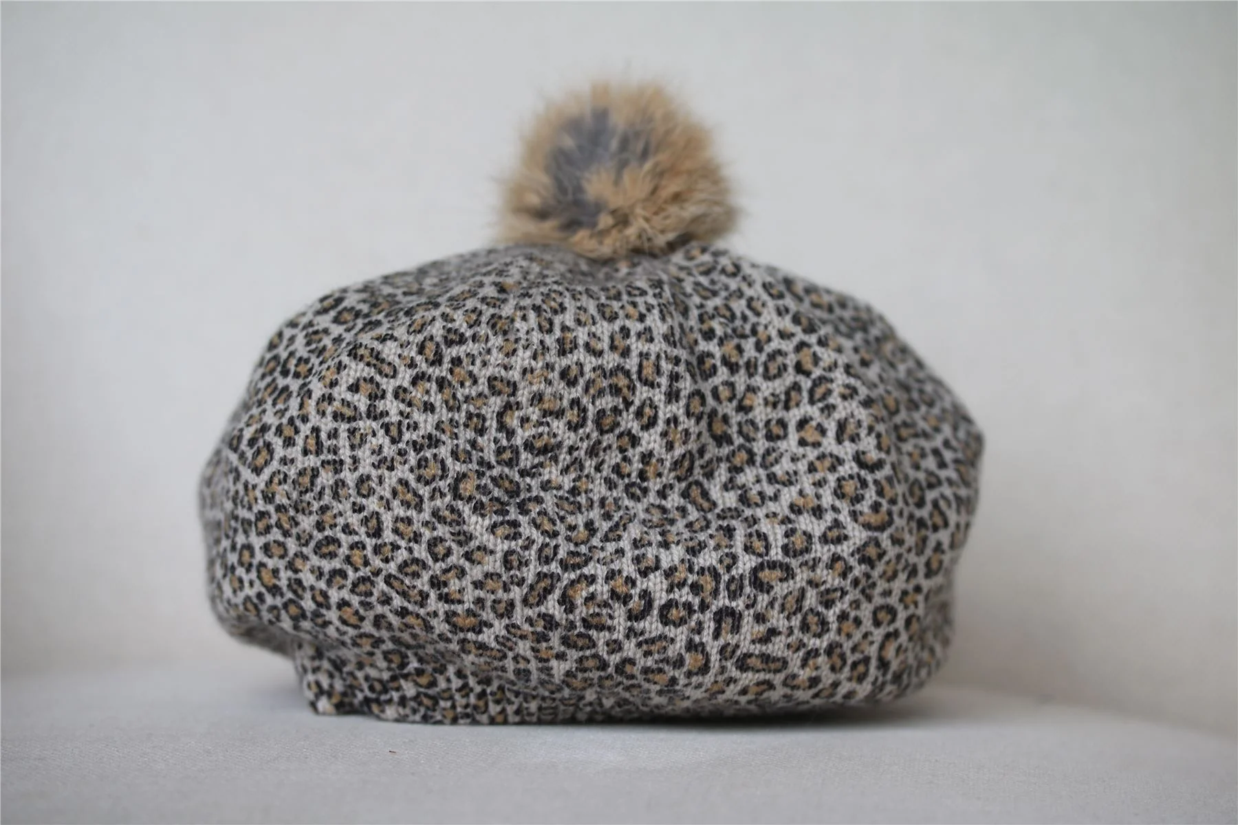 BONPOINT GIRLS ANIMAL PRINT CASHMERE BERET HAT 4 YEARS - Image 2