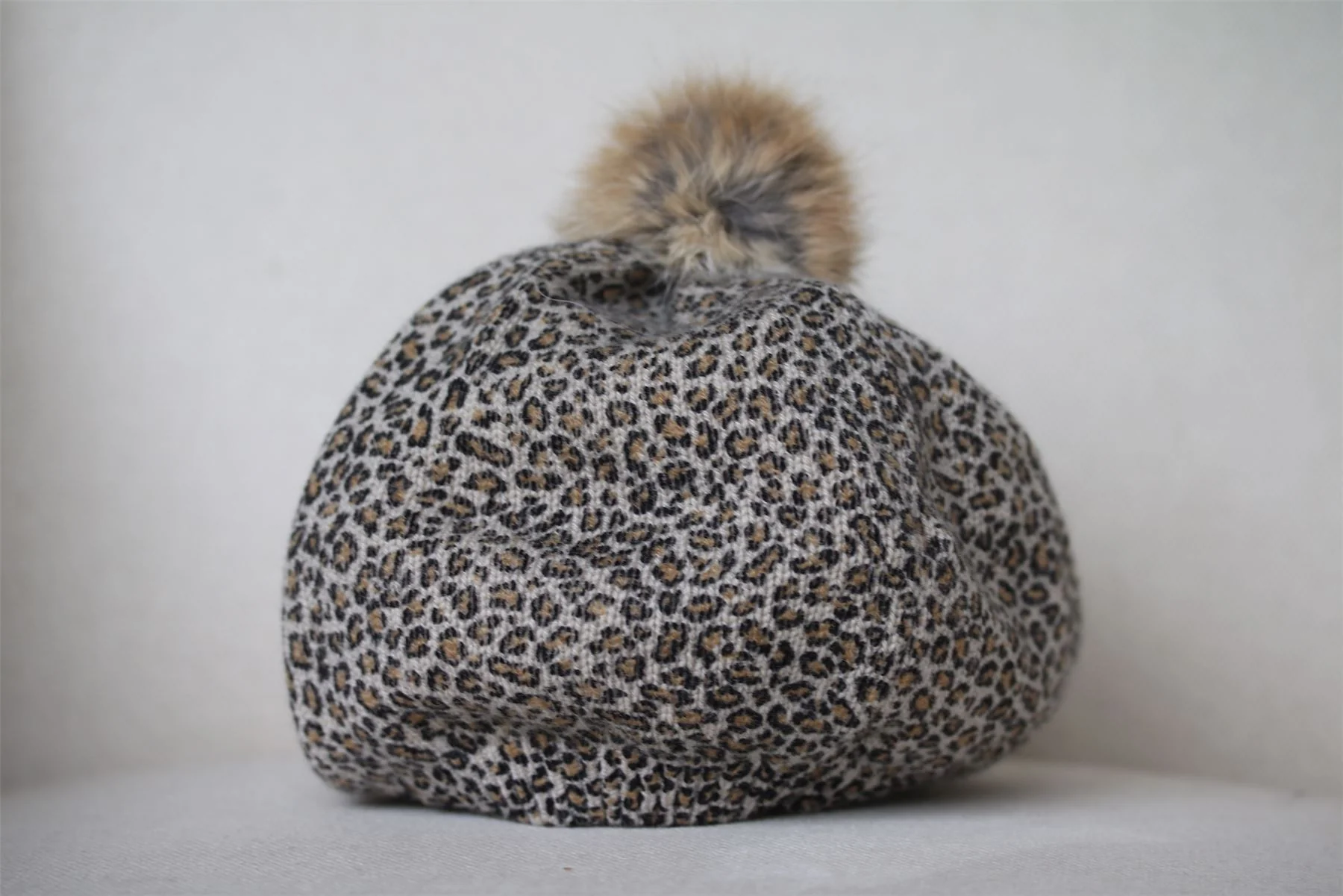 BONPOINT GIRLS ANIMAL PRINT CASHMERE BERET HAT 4 YEARS - Image 3