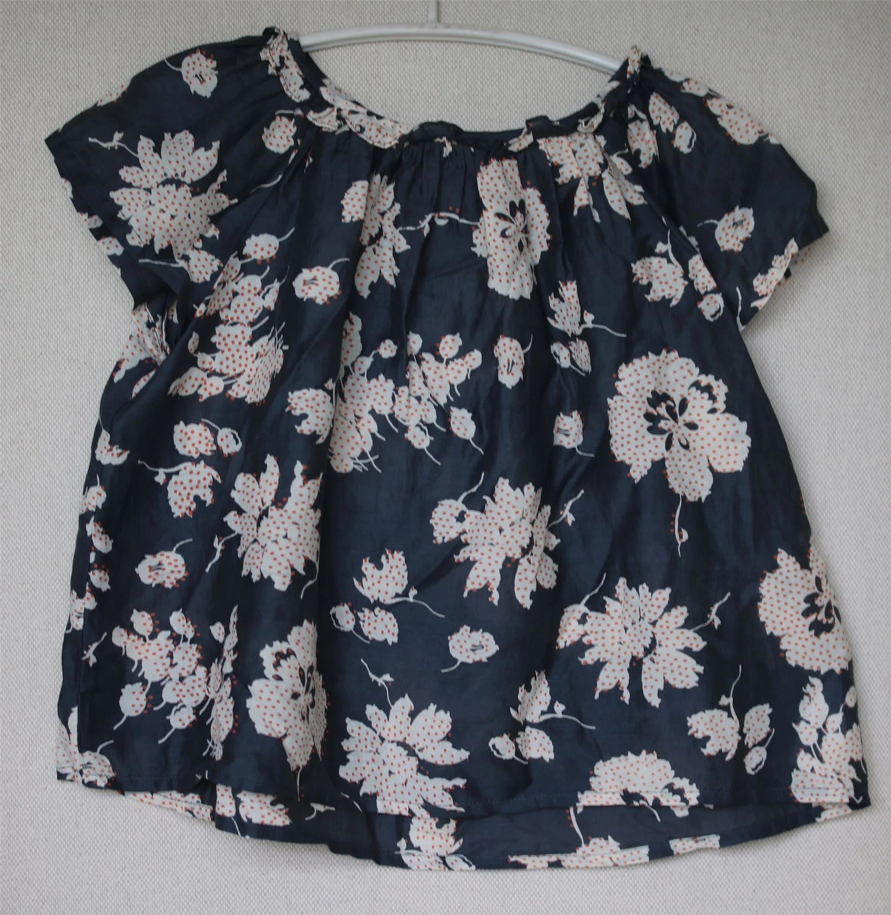 BONPOINT GIRLS NAVY BLUE FLORAL ENGIE BLOUSE TOP 4 YEARS - Image 2