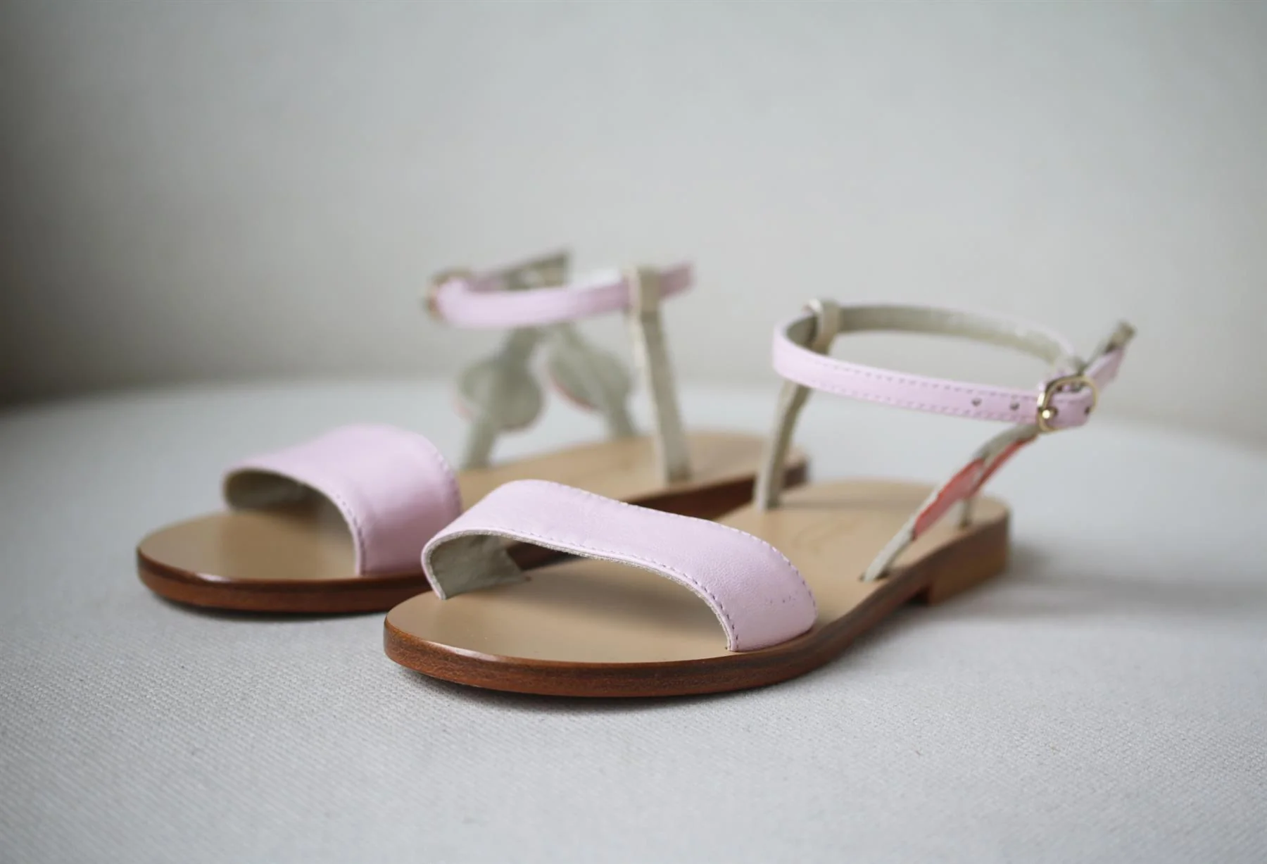 BONPOINT KIDS GIRLS CERISE LEATHER SANDALS EU 28 UK 10 - Image 2