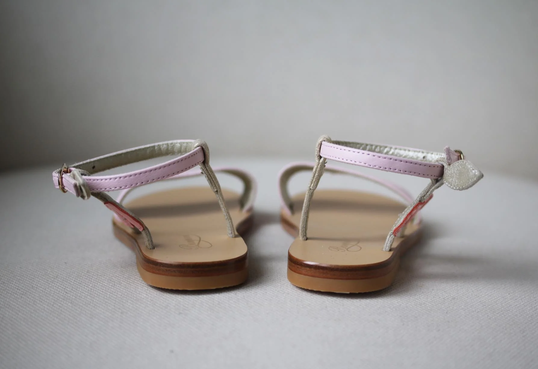 BONPOINT KIDS GIRLS CERISE LEATHER SANDALS EU 28 UK 10 - Image 4