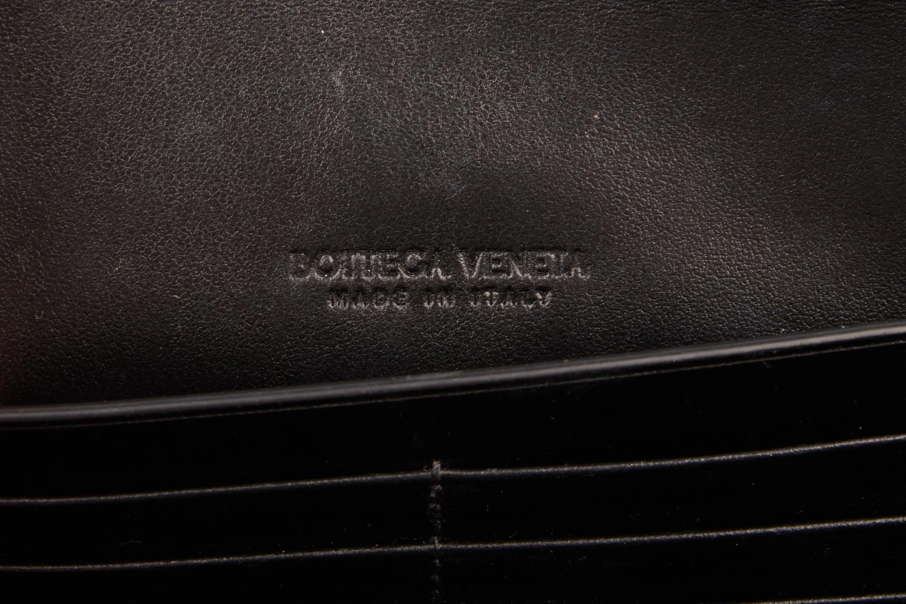 BOTTEGA VENETA BLACK ANDIAMO LONG INTRECCIATO LEATHER CLUTCH - Image 9