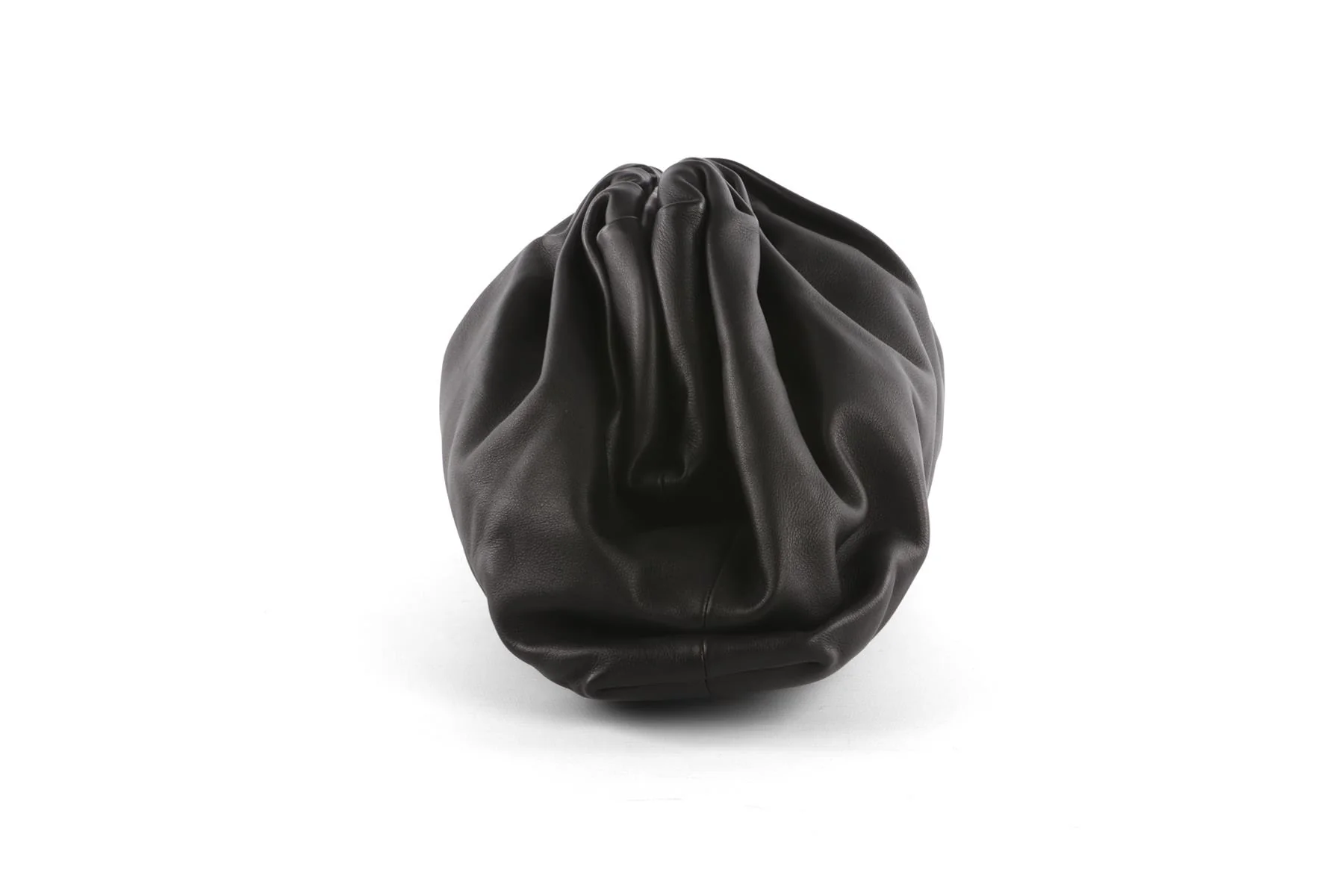 BOTTEGA VENETA BLACK POUCH LEATHER CLUTCH - Image 5