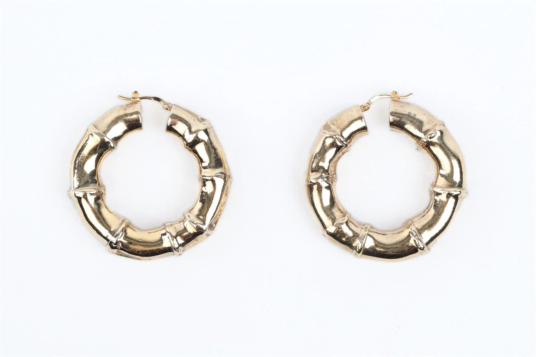 BOTTEGA VENETA GOLD BAMBOO HOOP EARRINGS - Image 2