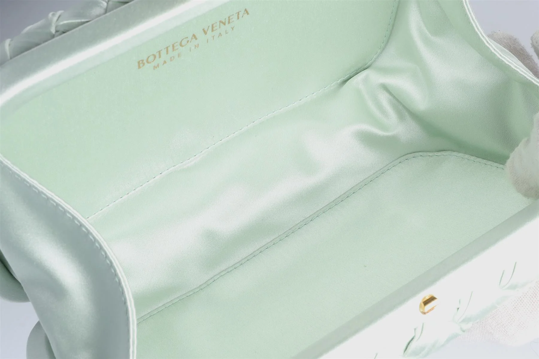 BOTTEGA VENETA GREEN KNOT INTRECCIATO SATIN CLUTCH - Image 11