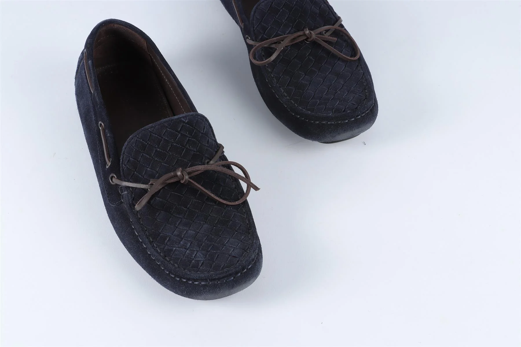 BOTTEGA VENETA NAVY MEN'S INTRECCIATO SUEDE LOAFERS EU 43.5 UK 9.5 US 10.5 - Image 4