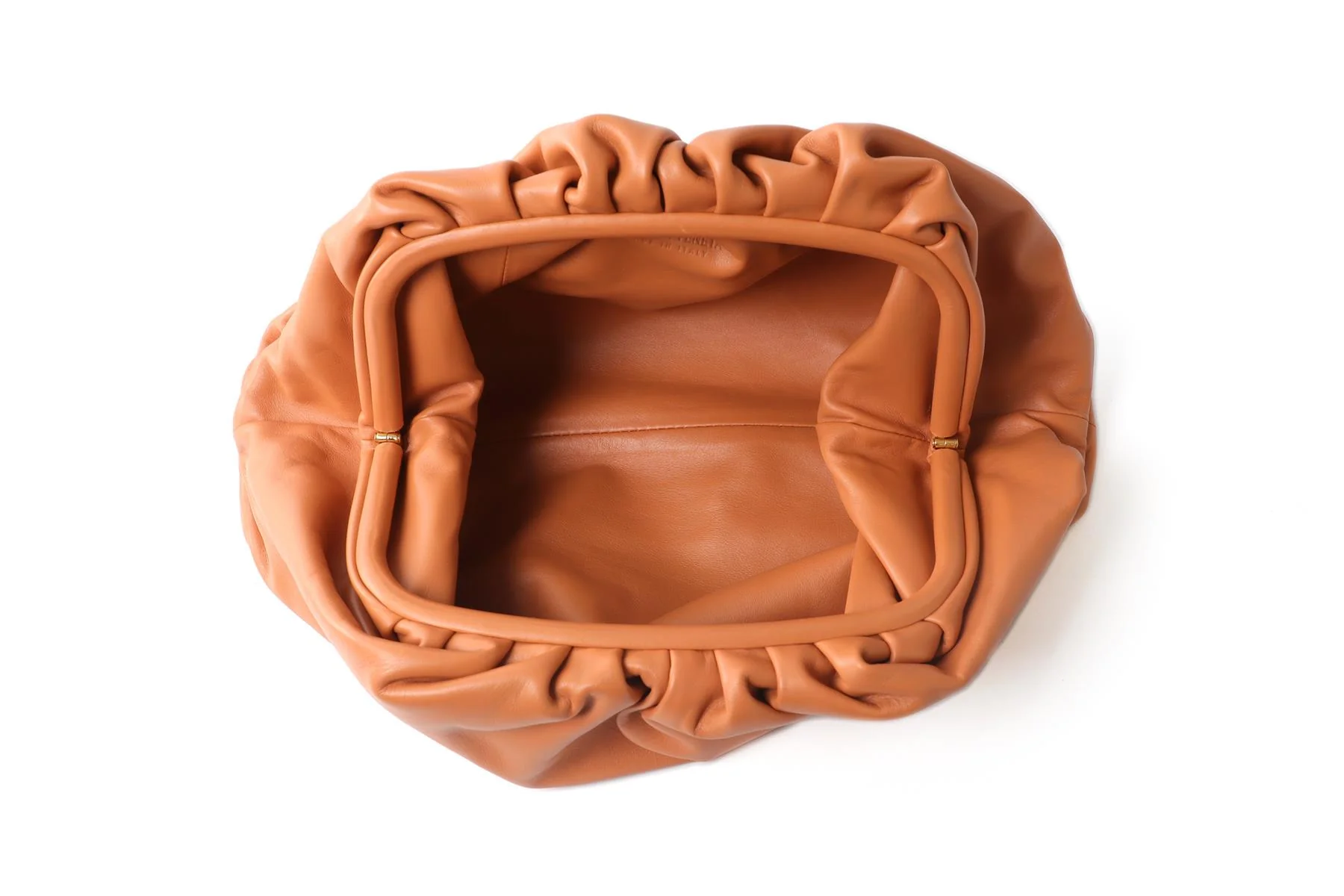 BOTTEGA VENETA TAN POUCH LARGE LEATHER CLUTCH - Image 9